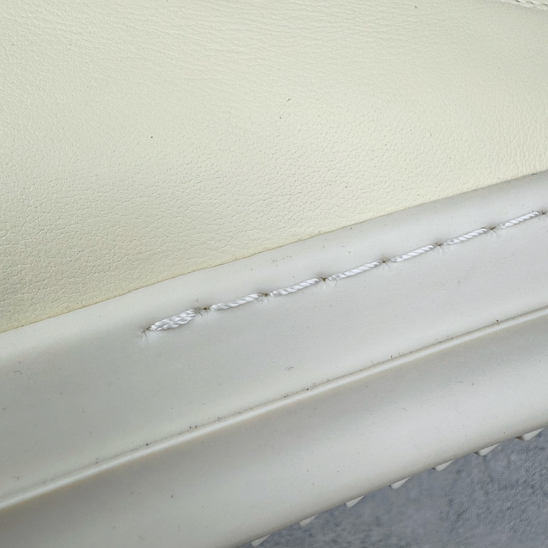  RICK OWENS RO  低筒 板鞋 休闲鞋 男鞋 女鞋 波鞋  皮質 米白色 RU01D3893LCOW2-1111