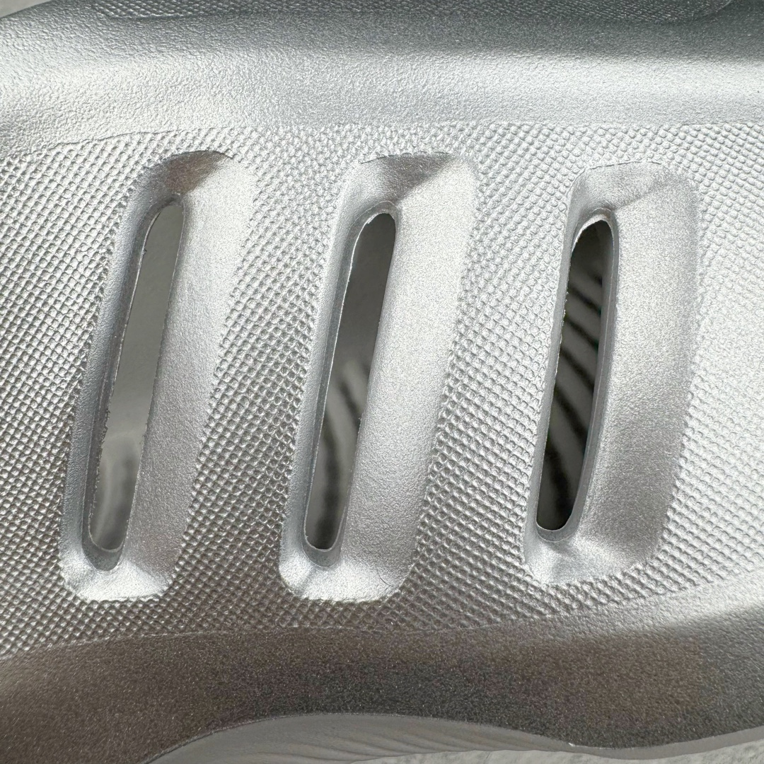  Adidas originals AdiFom lllnfinity 防滑防磨 包头 室外 室内拖鞋 沙滩鞋 男鞋 女鞋 银色 IH2814