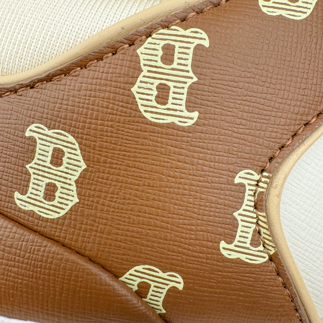  MLB Chunky Liner 纽约洋基队  低筒 厚底 老爹鞋 防滑减震耐磨 板鞋 休闲鞋 男鞋 女鞋 波鞋 深棕色 3ASXCLP3N-43BRD