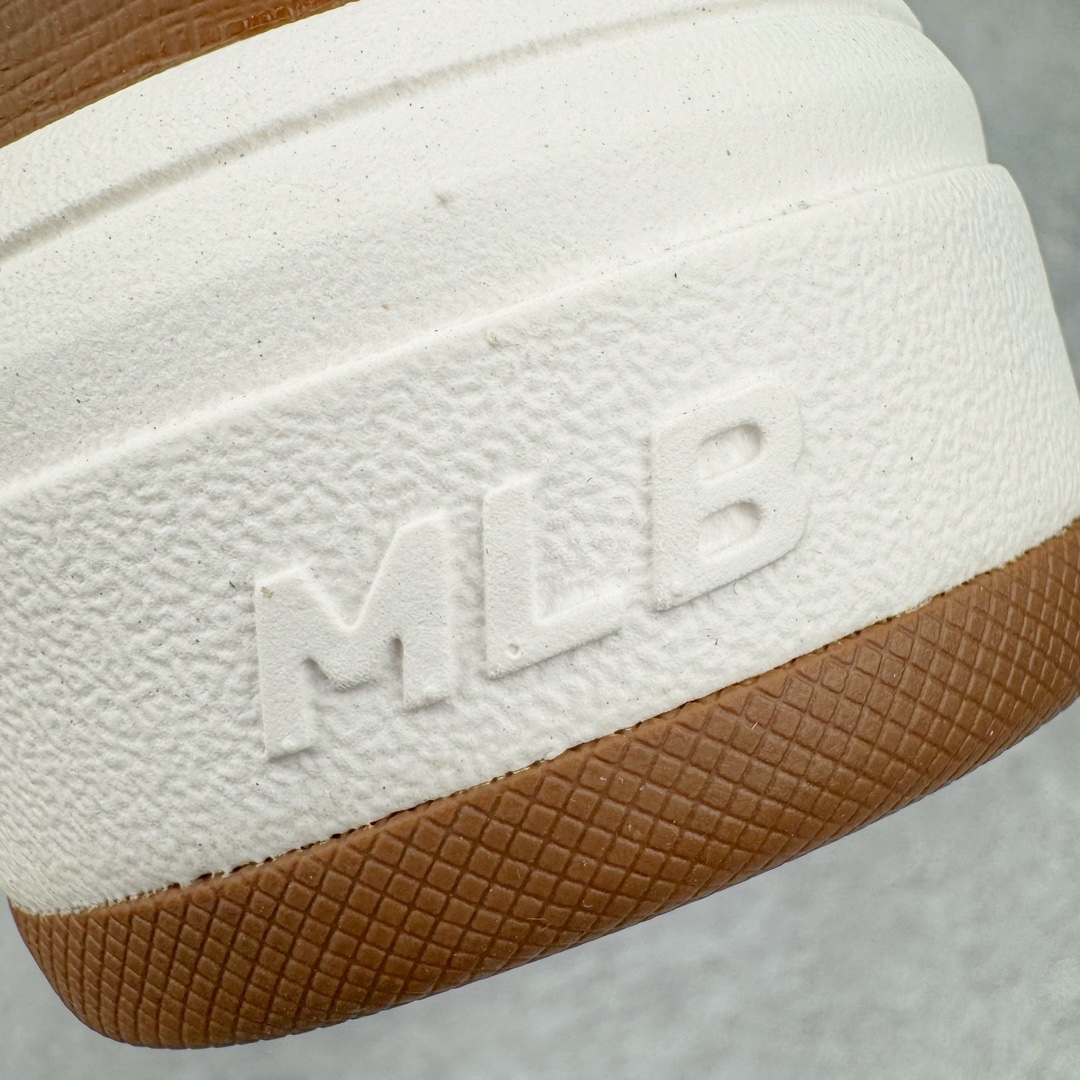  MLB Chunky Liner 纽约洋基队  低筒 厚底 老爹鞋 防滑减震耐磨 板鞋 休闲鞋 男鞋 女鞋 波鞋 深棕色 3ASXCLP3N-43BRD