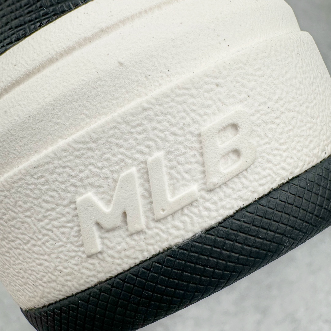  MLB Chunky Liner 纽约洋基队  低筒 厚底 老爹鞋 防滑减震耐磨 板鞋 休闲鞋 男鞋 女鞋 波鞋 米黑 3ASXLM13N-50BKS