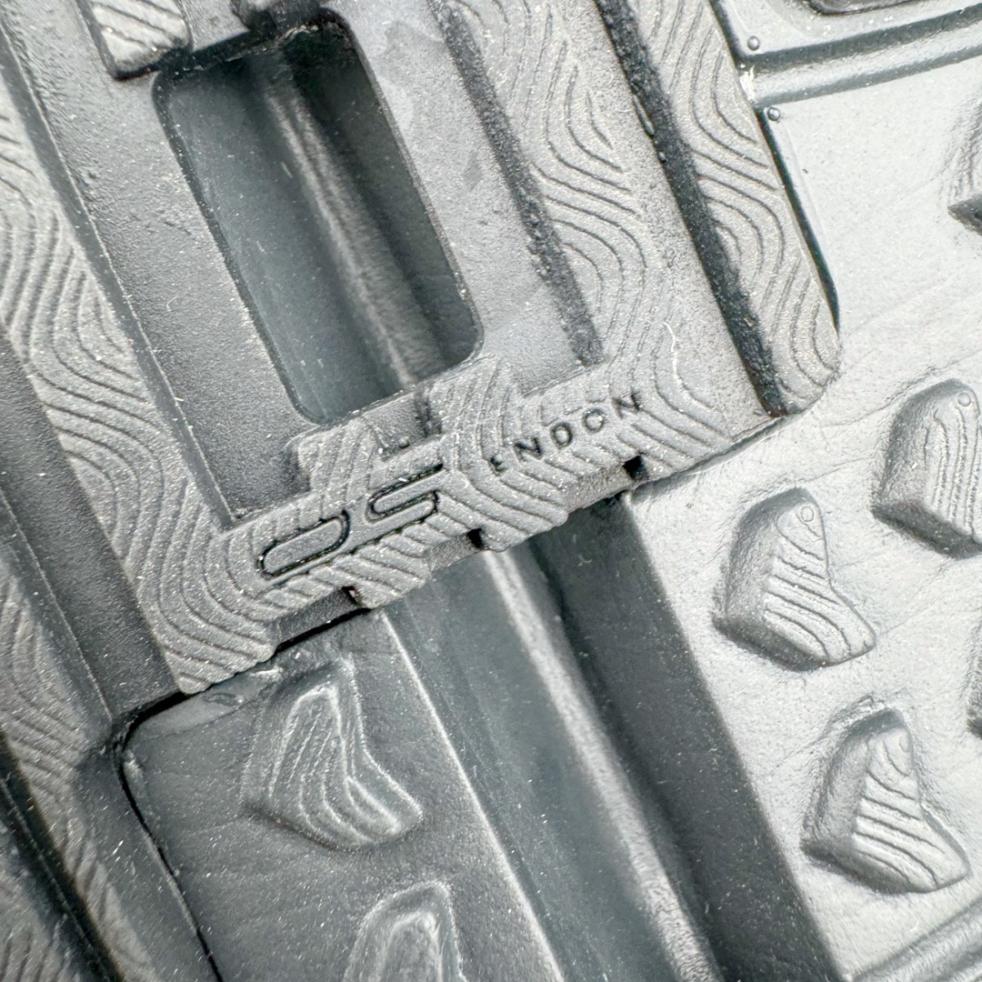 RX MARIE SALOMON  萨洛蒙  低筒 魔术贴 减震防滑 户外休闲鞋 涉水 一脚蹬   女款 黑色 L47363200