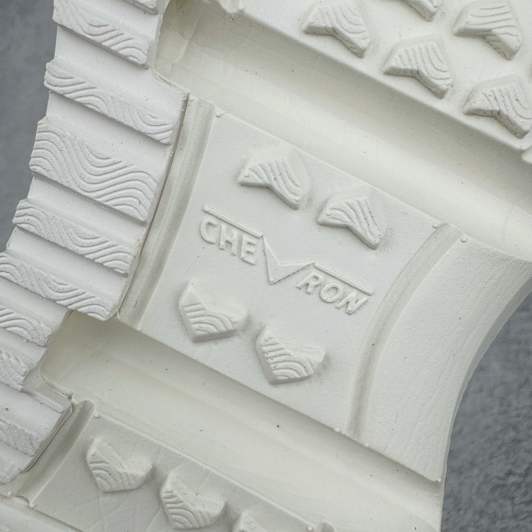  RX MARIE SALOMON  萨洛蒙  低筒 魔术贴 减震防滑 户外休闲鞋 涉水 一脚蹬   女款 米白色 L47433800