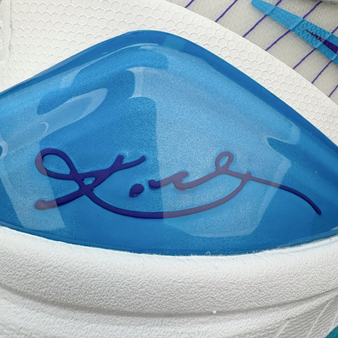   H12 Zoom Kobe4 Protro  科比 4  低筒  前掌泡棉 後掌氣墊 篮球鞋 实战鞋 球鞋 男鞋  波鞋 选秀日 AV6339-100