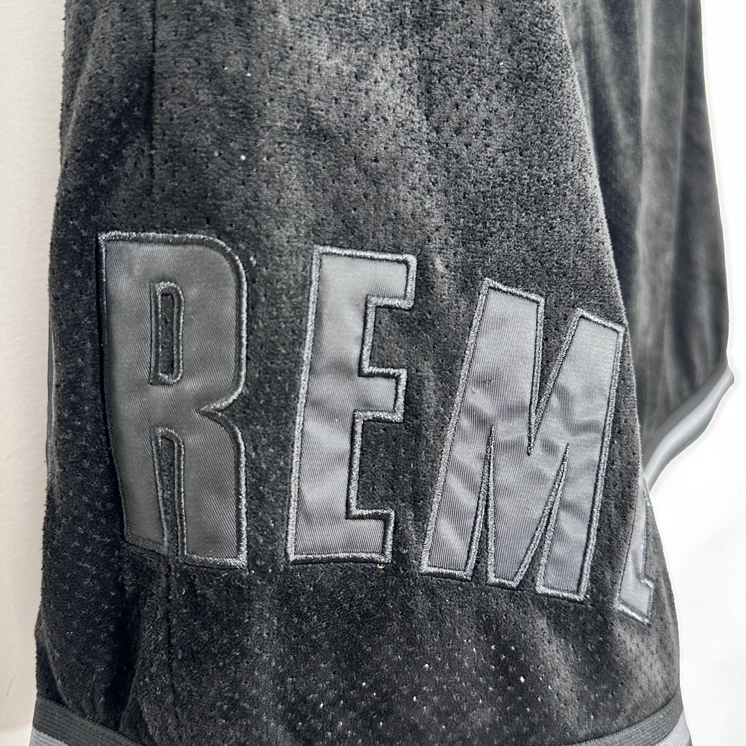  Supreme SS24 WEEK13 UL TRASUEDE MESH SHORT 网眼微标 印花休闲短裤 男女同款 三色 灰色 蓝色 黑色   SUP-SS24-211 