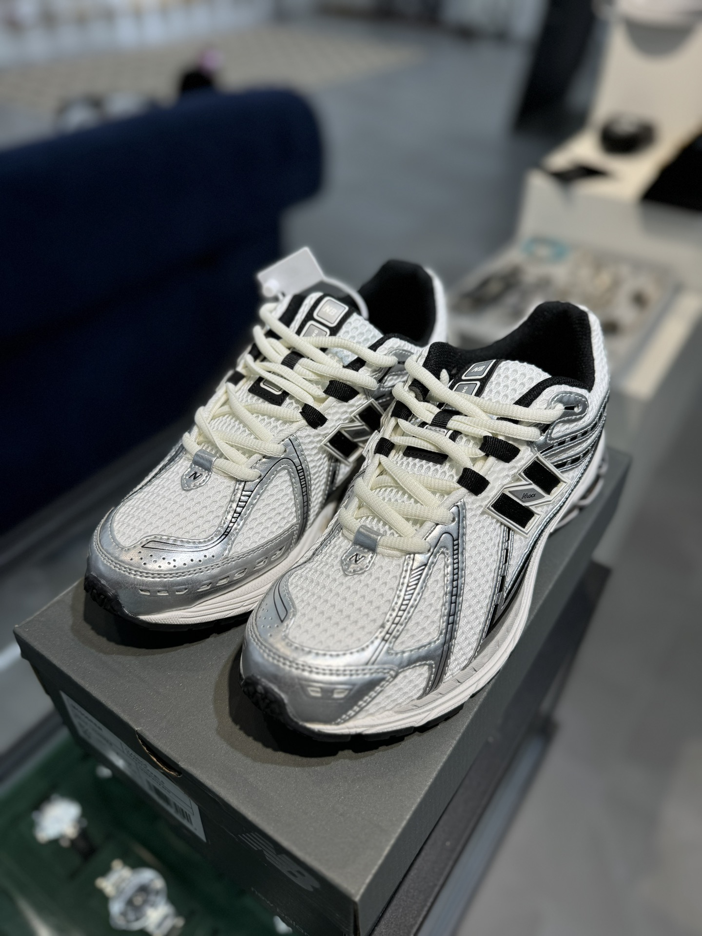  新版  New Balance NB 1906R 低筒 复古跑鞋 耐磨透气 休闲鞋 运动鞋 男鞋 女鞋 C银黑色 1906RER