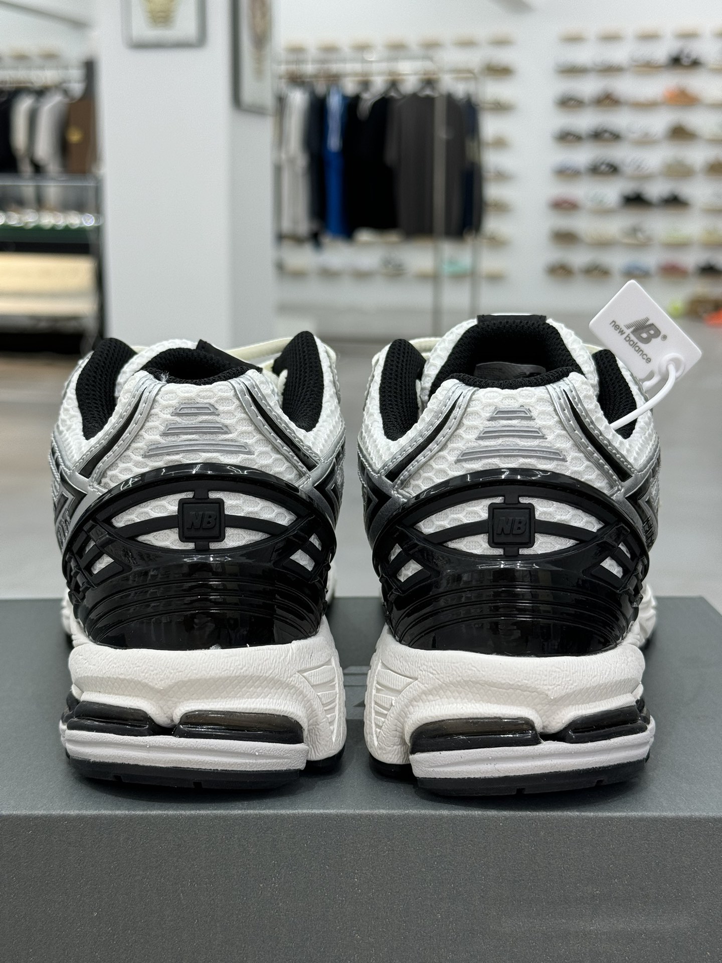  新版  New Balance NB 1906R 低筒 复古跑鞋 耐磨透气 休闲鞋 运动鞋 男鞋 女鞋 C银黑色 1906RER