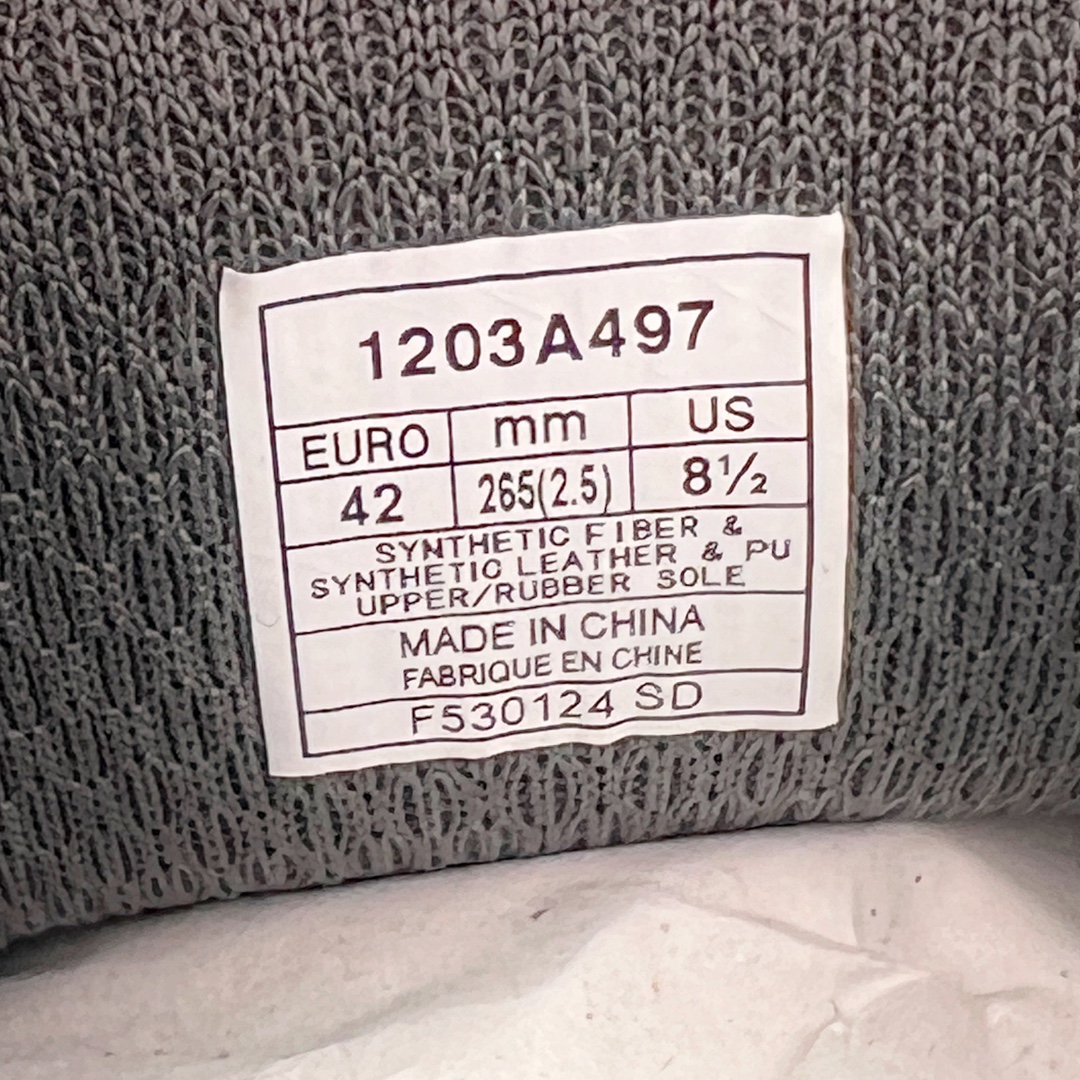  ASICS GEL-KAYANO TR V4  低筒 减震 户外机能 运动鞋 跑步鞋  休闲鞋 板鞋 男女同款 银白色1203A497-200