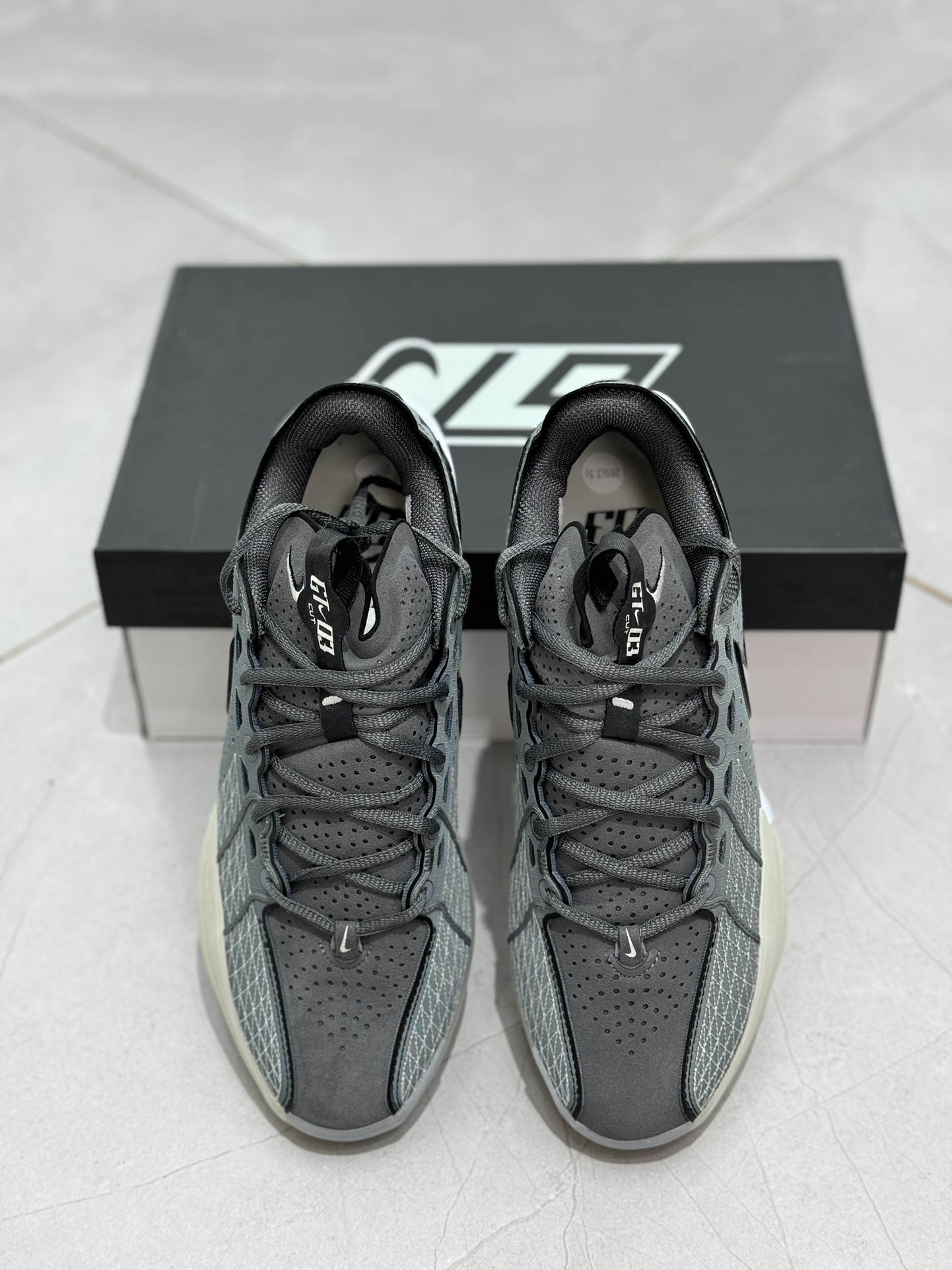 超临界版本 ZOOM GT Cut 3  中筒  篮球鞋 球鞋 实战鞋 全掌气垫 后卫精英 TPU抗扭 男鞋 波鞋  深灰 DV2913-002