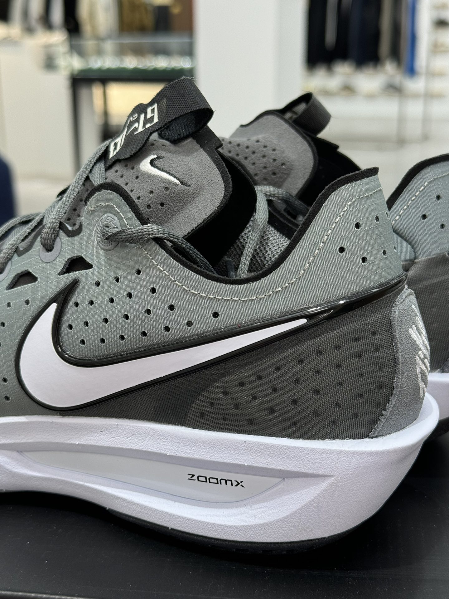 超临界版本 ZOOM GT Cut 3  中筒  篮球鞋 球鞋 实战鞋 全掌气垫 后卫精英 TPU抗扭 男鞋 波鞋  深灰 DV2913-002