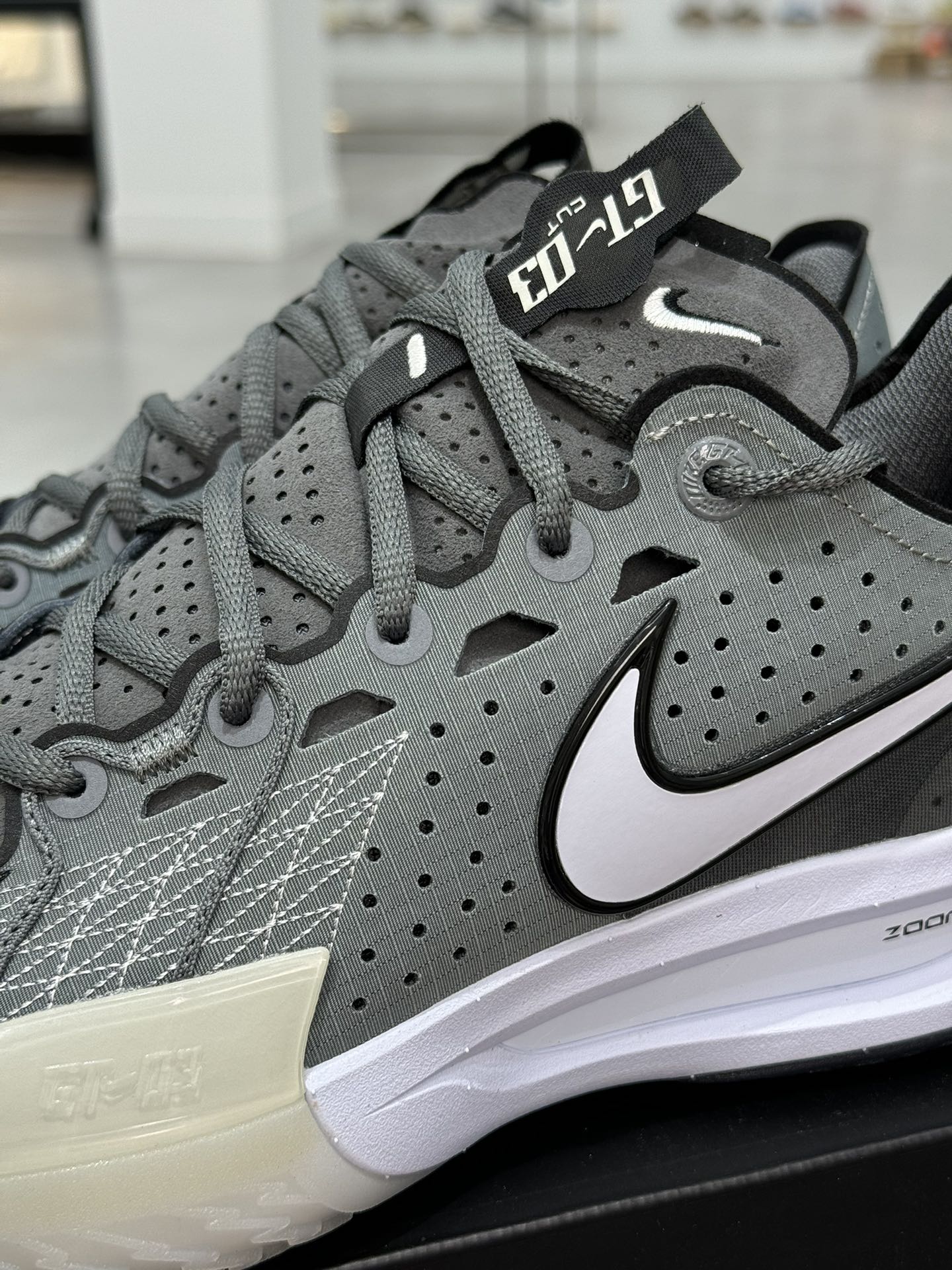 超临界版本 ZOOM GT Cut 3  中筒  篮球鞋 球鞋 实战鞋 全掌气垫 后卫精英 TPU抗扭 男鞋 波鞋  深灰 DV2913-002