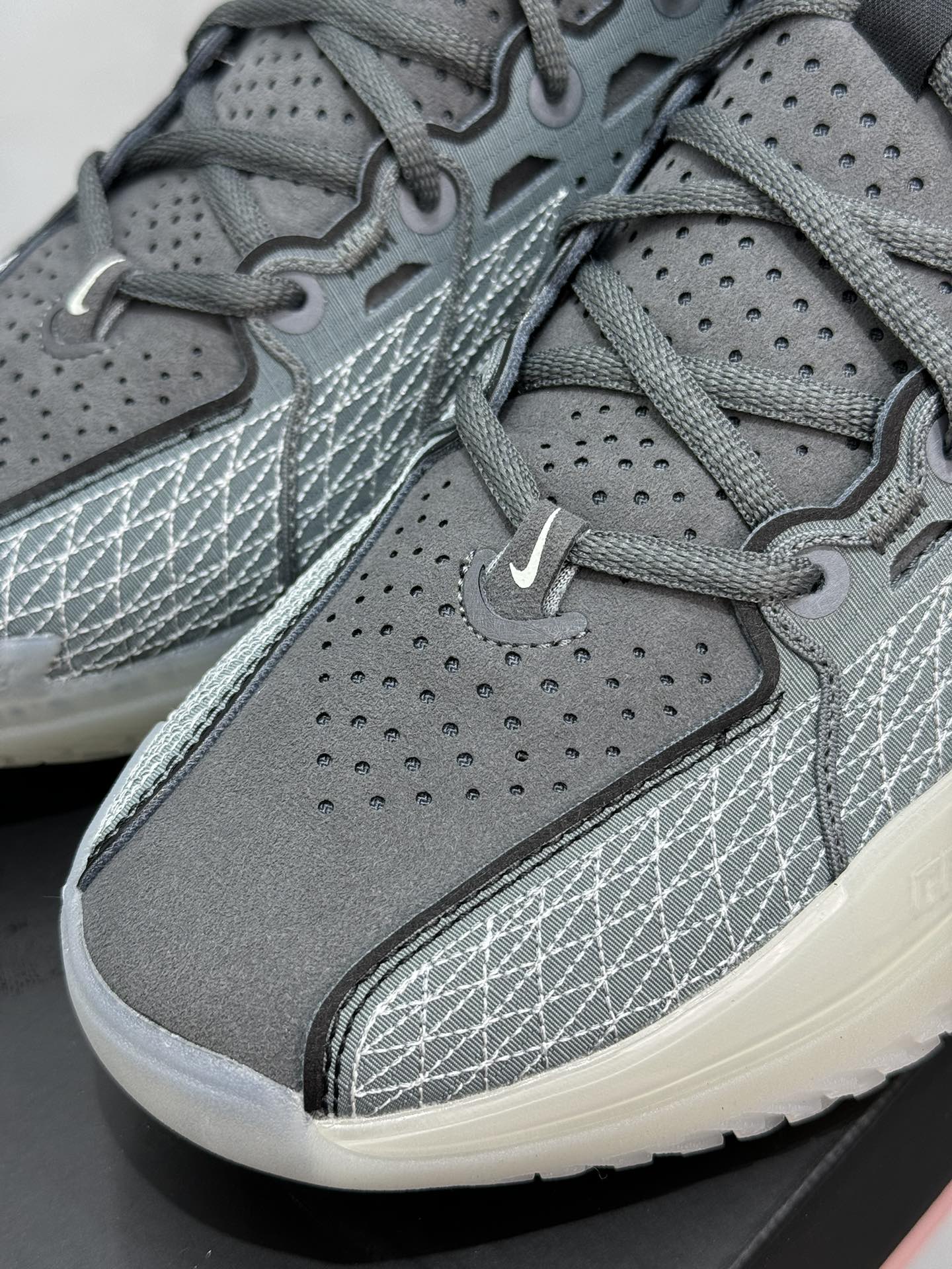 超临界版本 ZOOM GT Cut 3  中筒  篮球鞋 球鞋 实战鞋 全掌气垫 后卫精英 TPU抗扭 男鞋 波鞋  深灰 DV2913-002