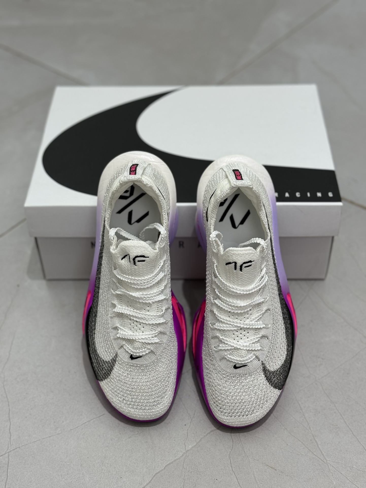  Air Zoom Alphafly NEXT% 3  Blueprint 低筒 减震防滑 马拉松 气垫运动鞋 跑步鞋 男鞋 女鞋 波鞋 玫红渐变 FD8311-100 