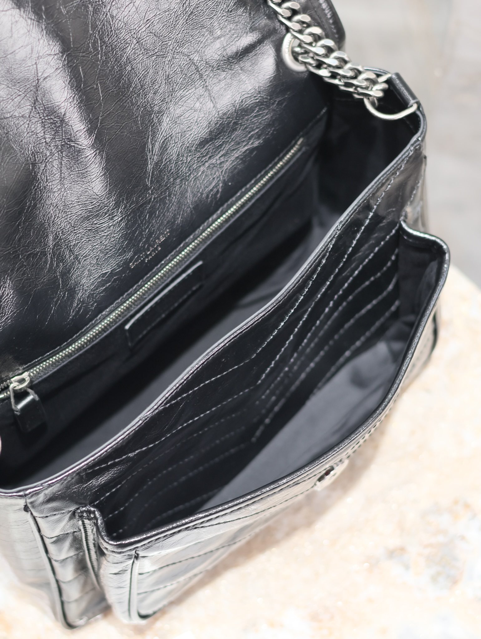 （银链 黑标）SAINT LAURENT 圣罗兰 YSL Niki LOGO 复古褶皱 牛皮 流浪包斜挎包 单肩包 中号 小号 女款 黑色 6331580EN041000  6331600EN041000