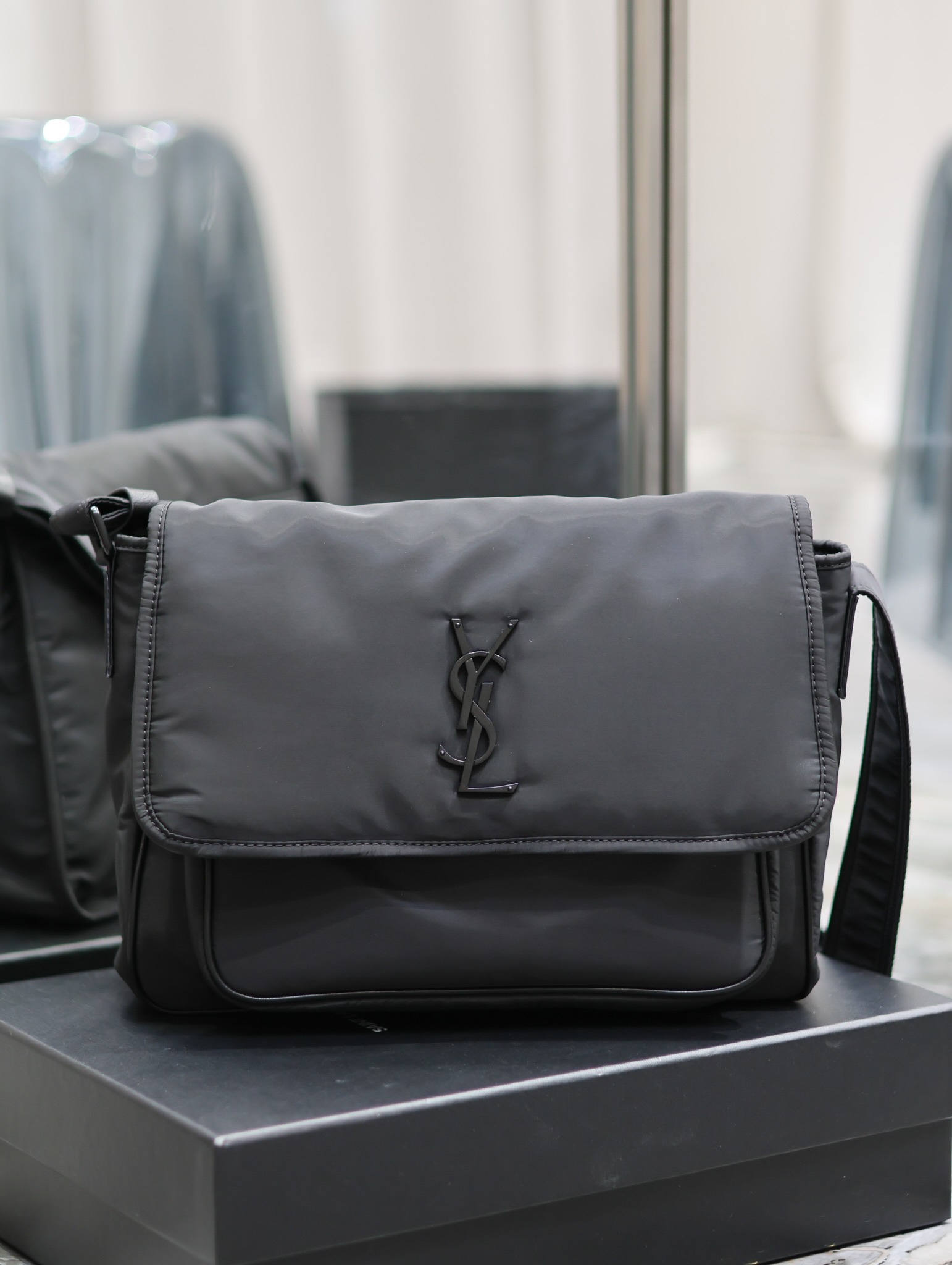 （三个size）SAINT LAURENT 圣罗兰 YSL Niki  织物通勤 流浪包斜挎包 单肩包 小号/中号/大号 黑色尼龙 776611-FACKH-1000 757146-FACKH-1000 