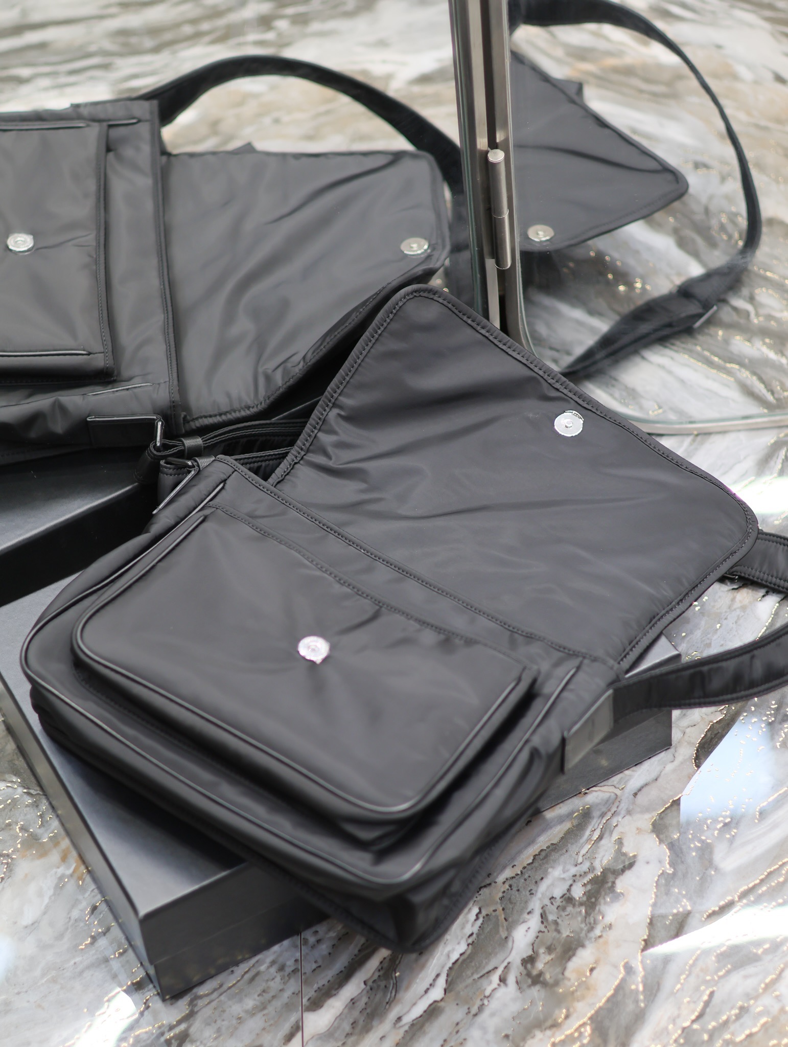 （三个size）SAINT LAURENT 圣罗兰 YSL Niki  织物通勤 流浪包斜挎包 单肩包 小号/中号/大号 黑色尼龙 776611-FACKH-1000 757146-FACKH-1000 