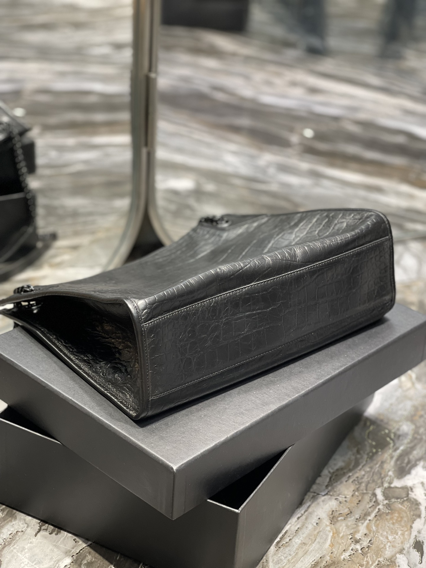  SAINT LAURENT 圣罗兰 YSL Niki  织物通勤 流浪包斜挎包 单肩包 小号/中号/大号 黑色尼龙 776611-FACKH-1000 757146-FACKH-1000 