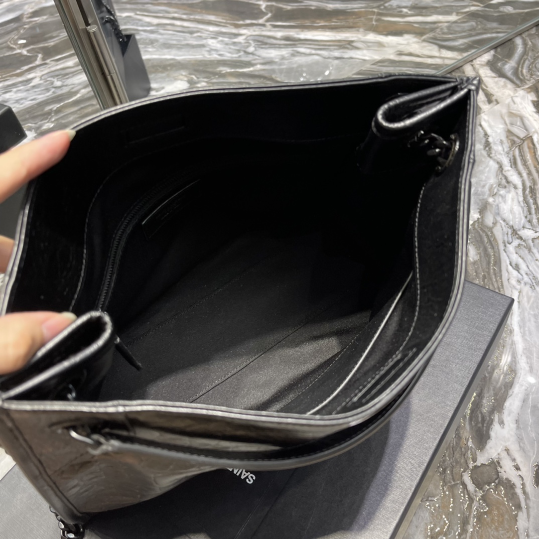  SAINT LAURENT 圣罗兰 YSL Niki  织物通勤 流浪包斜挎包 单肩包 小号/中号/大号 黑色尼龙 776611-FACKH-1000 757146-FACKH-1000 