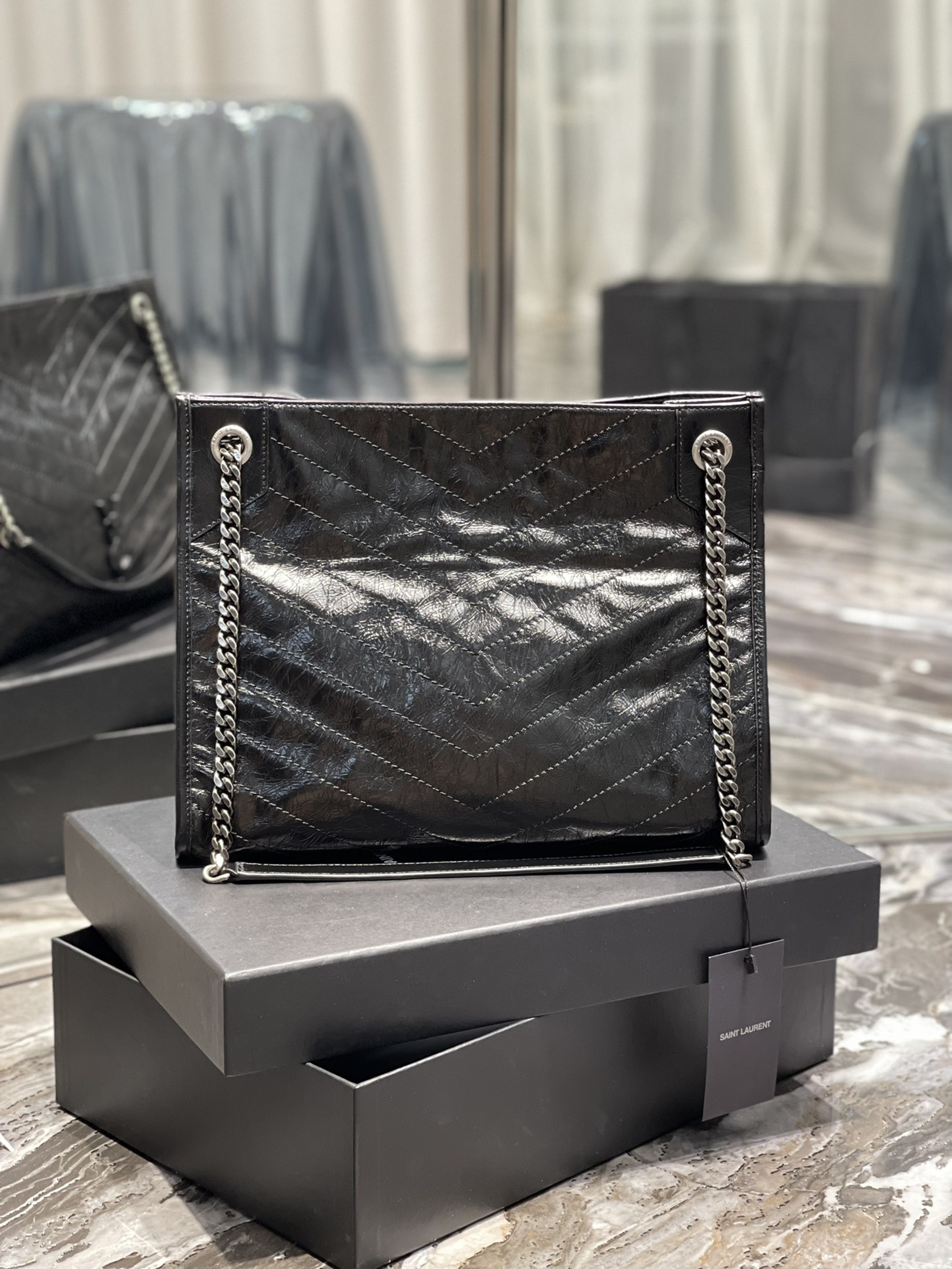  SAINT LAURENT 圣罗兰 YSL Niki  织物通勤 流浪包斜挎包 单肩包 小号/中号/大号 黑色尼龙 776611-FACKH-1000 757146-FACKH-1000 