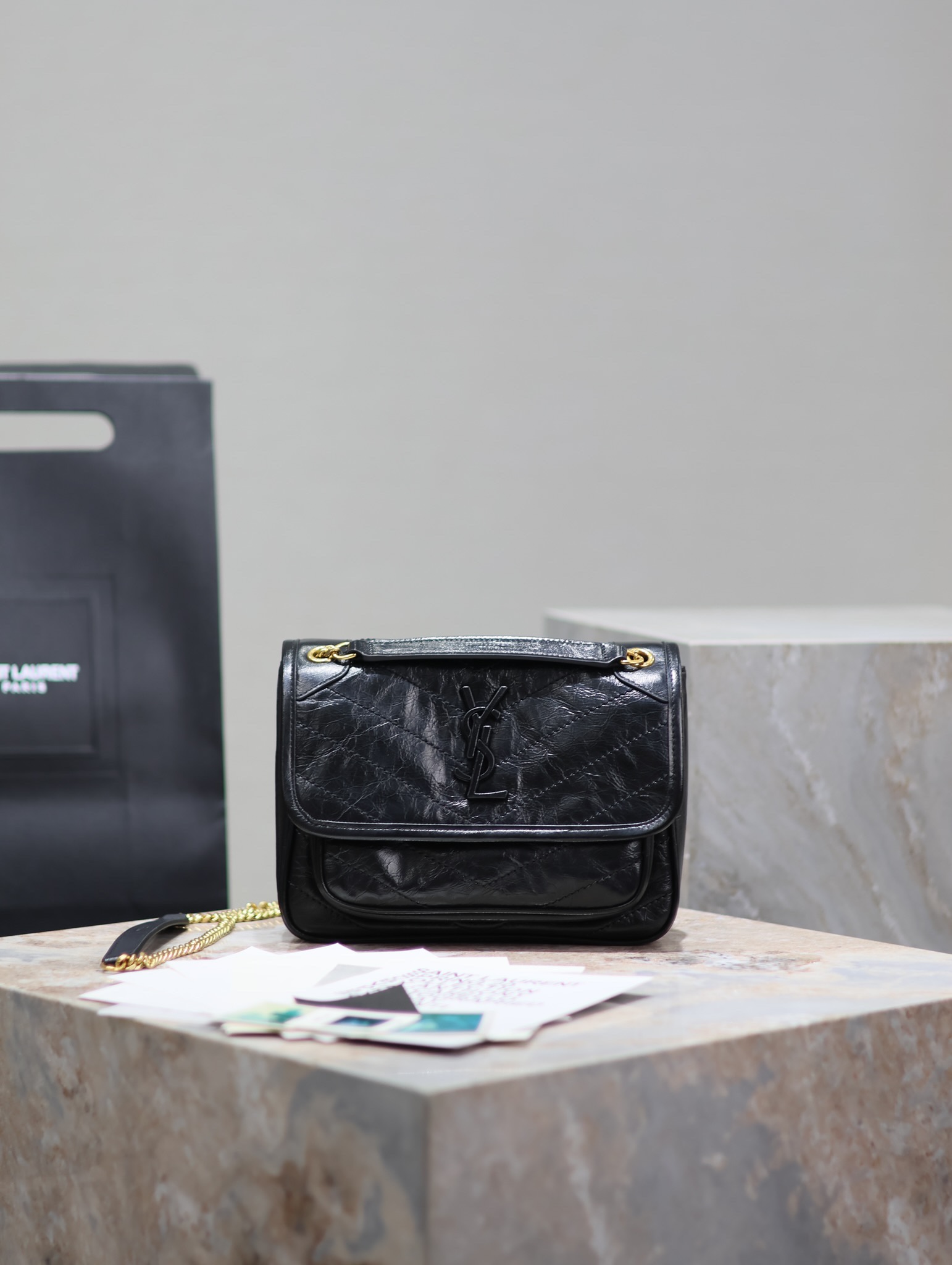 （黑标/金链） SAINT LAURENT 圣罗兰 YSL Niki Baby 复古褶皱 牛皮 流浪包斜挎包 单肩包 中号/小号 女款 黑色 633158/633160