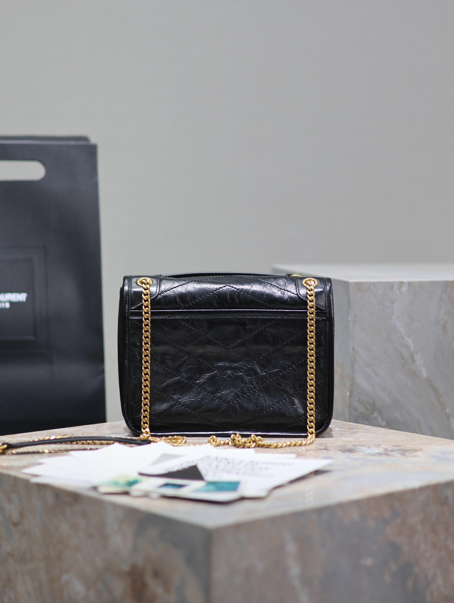 （黑标/金链） SAINT LAURENT 圣罗兰 YSL Niki Baby 复古褶皱 牛皮 流浪包斜挎包 单肩包 中号/小号 女款 黑色 633158/633160