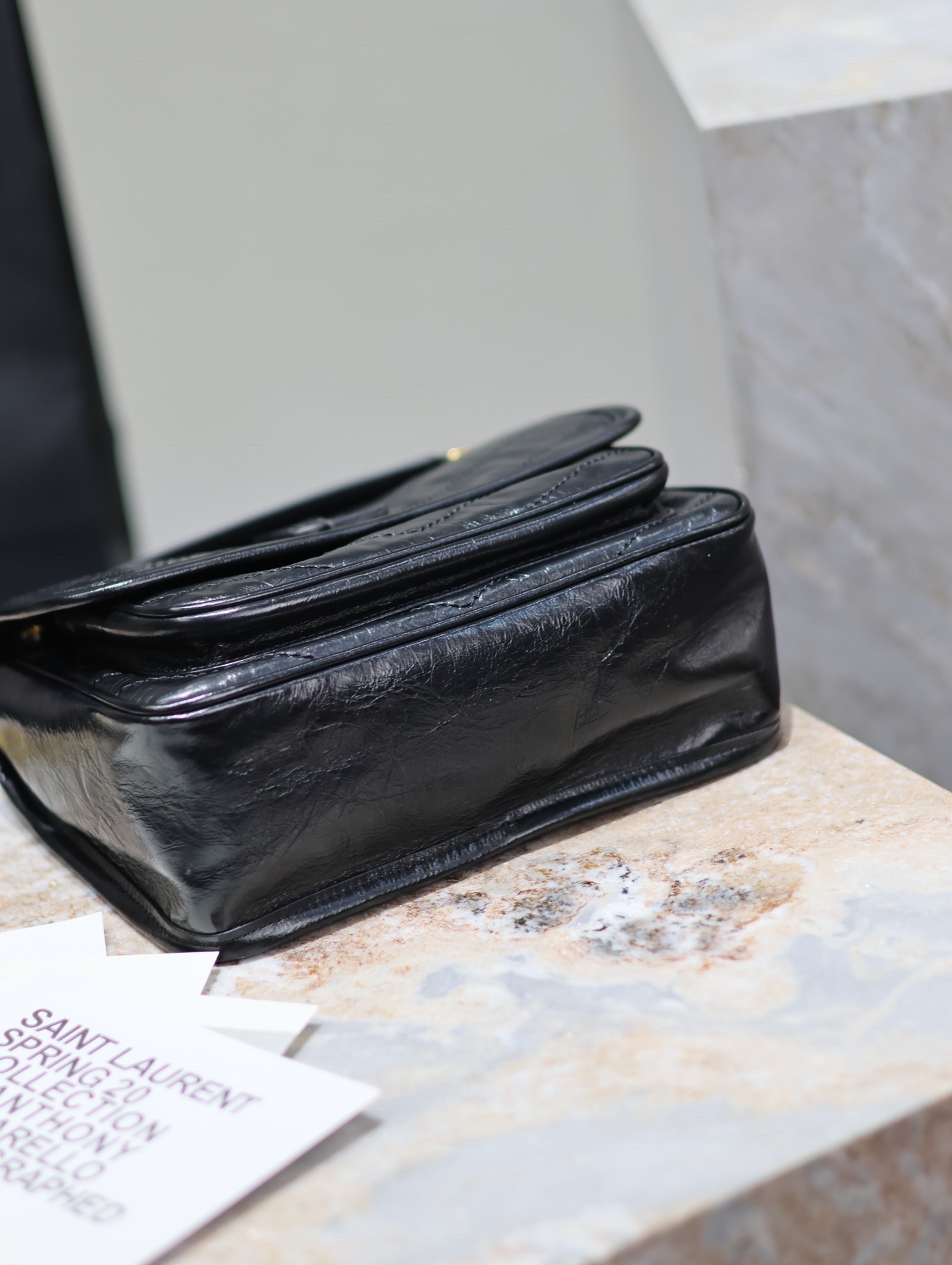 （黑标/金链） SAINT LAURENT 圣罗兰 YSL Niki Baby 复古褶皱 牛皮 流浪包斜挎包 单肩包 中号/小号 女款 黑色 633158/633160