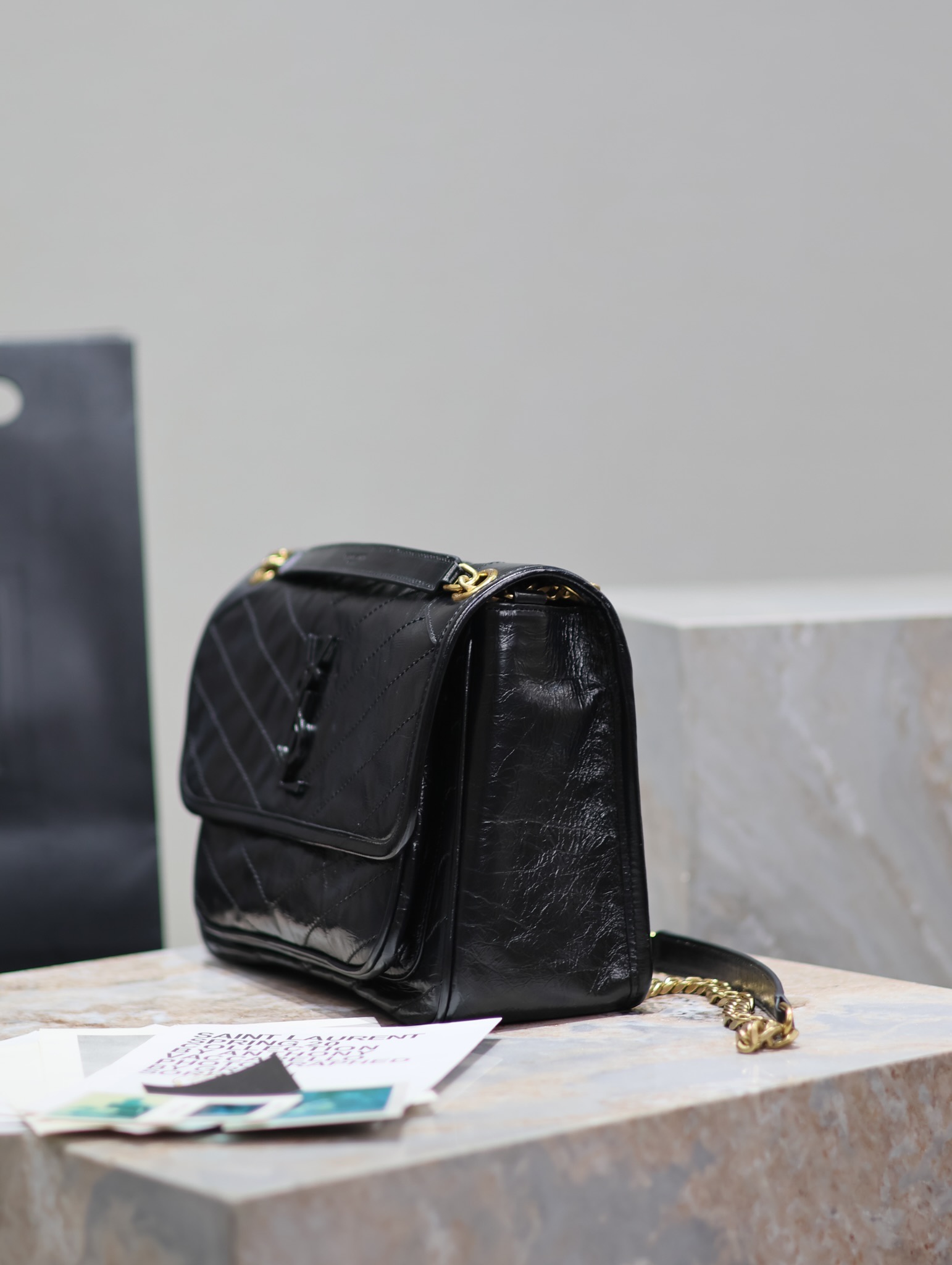 （黑标/金链） SAINT LAURENT 圣罗兰 YSL Niki Baby 复古褶皱 牛皮 流浪包斜挎包 单肩包 中号/小号 女款 黑色 633158/633160