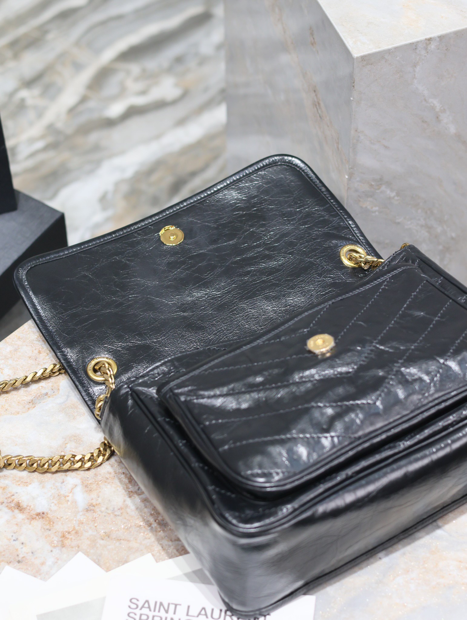 （黑标/金链） SAINT LAURENT 圣罗兰 YSL Niki Baby 复古褶皱 牛皮 流浪包斜挎包 单肩包 中号/小号 女款 黑色 633158/633160