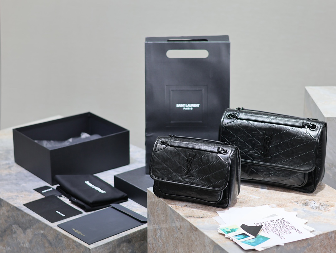  （黑标/黑链） SAINT LAURENT 圣罗兰 YSL Niki Baby 复古褶皱 牛皮 流浪包斜挎包 单肩包 中号/小号 女款 黑色 633184/633185