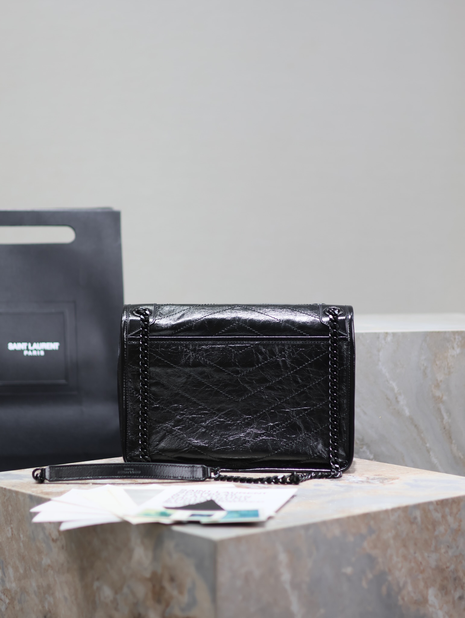  （黑标/黑链） SAINT LAURENT 圣罗兰 YSL Niki Baby 复古褶皱 牛皮 流浪包斜挎包 单肩包 中号/小号 女款 黑色 633184/633185