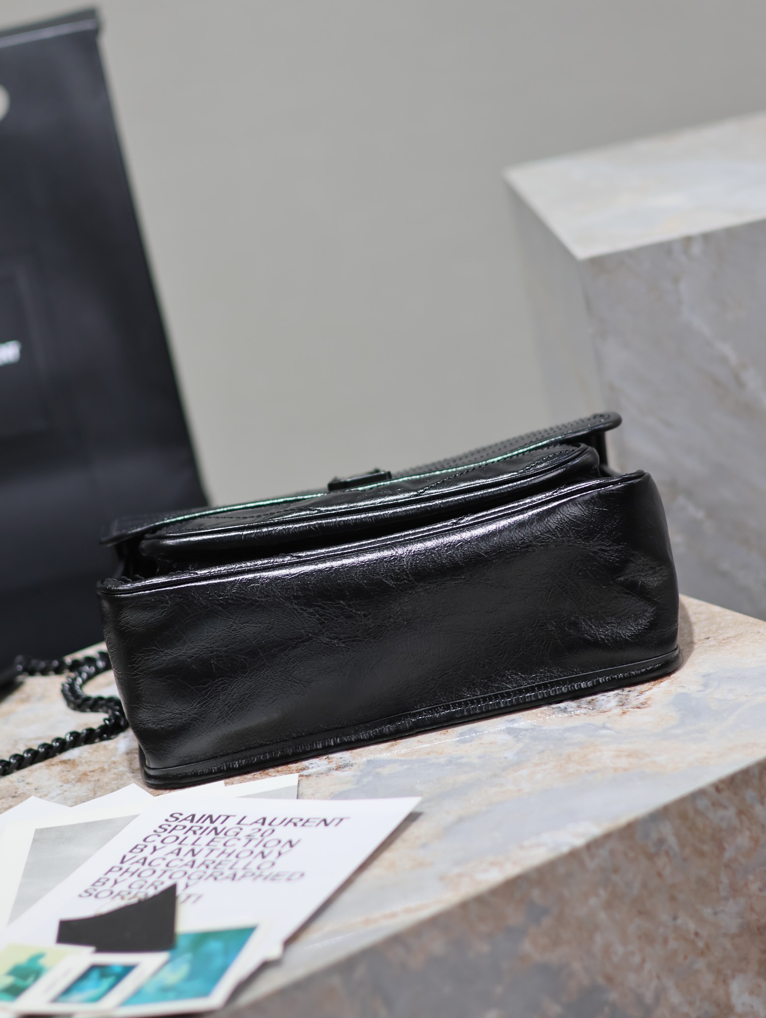  （黑标/黑链） SAINT LAURENT 圣罗兰 YSL Niki Baby 复古褶皱 牛皮 流浪包斜挎包 单肩包 中号/小号 女款 黑色 633184/633185