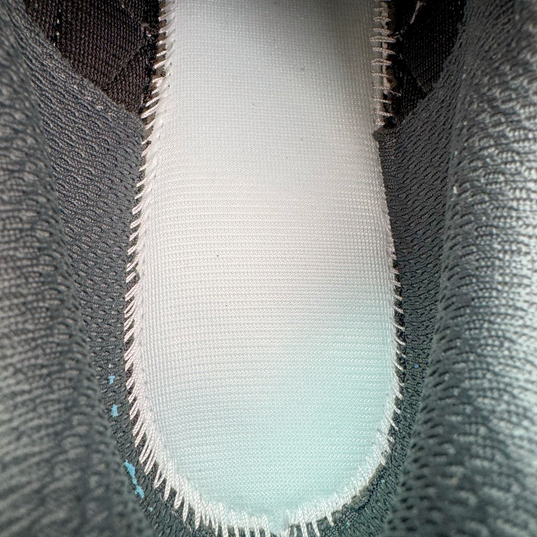  ASICS GEL-KAYANO TR V4  低筒 减震 户外机能 运动鞋 跑步鞋  休闲鞋 板鞋 男女同款 炭黑色1203A497-001