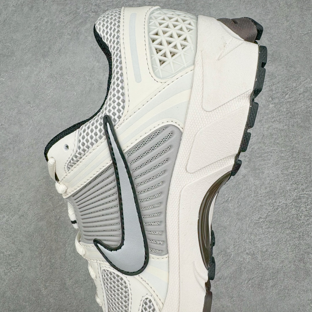  新版  Nike Air Zoom Vomero 5  前后气垫 低筒 防滑舒适 跑步鞋 运动鞋 男鞋 女鞋 波鞋 米银  FJ2028-001