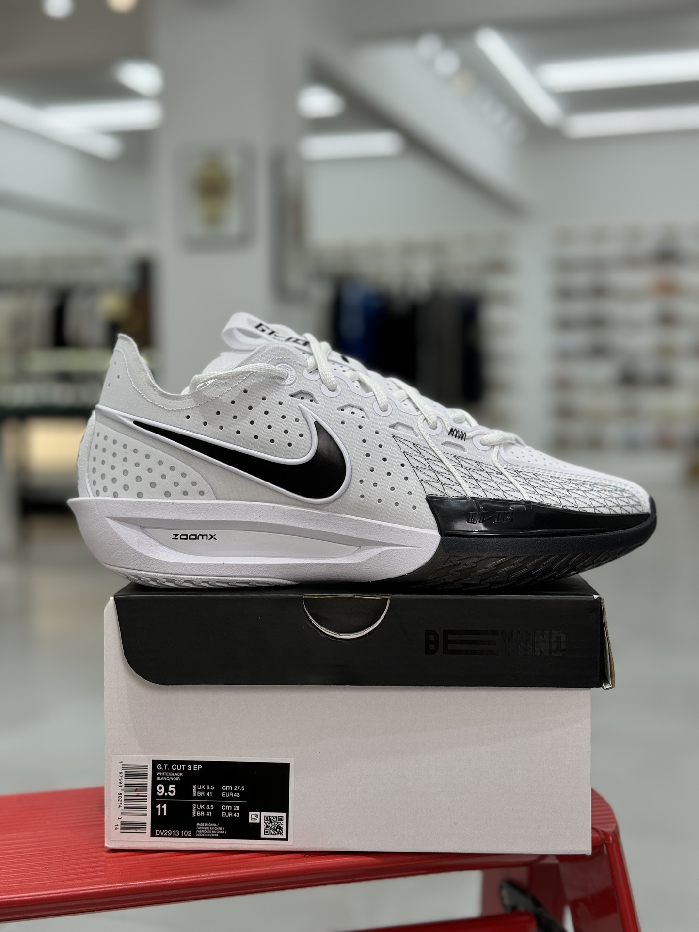  超临界版本 ZOOM GT Cut 3  中筒  篮球鞋 球鞋 实战鞋 全掌气垫 后卫精英 TPU抗扭 男鞋 波鞋  黑白 DV2913-102