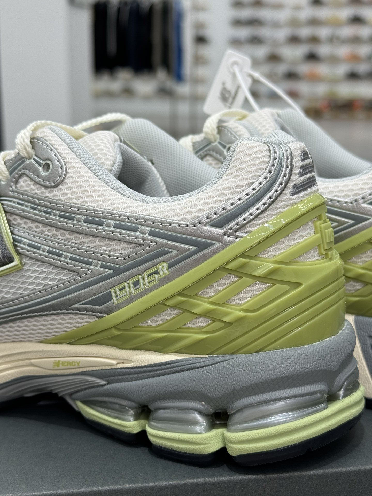  新版  New Balance NB 1906R Silver Metalic Green 低筒 复古跑鞋 耐磨透气 休闲鞋 运动鞋 男鞋 女鞋 C米色1906REM