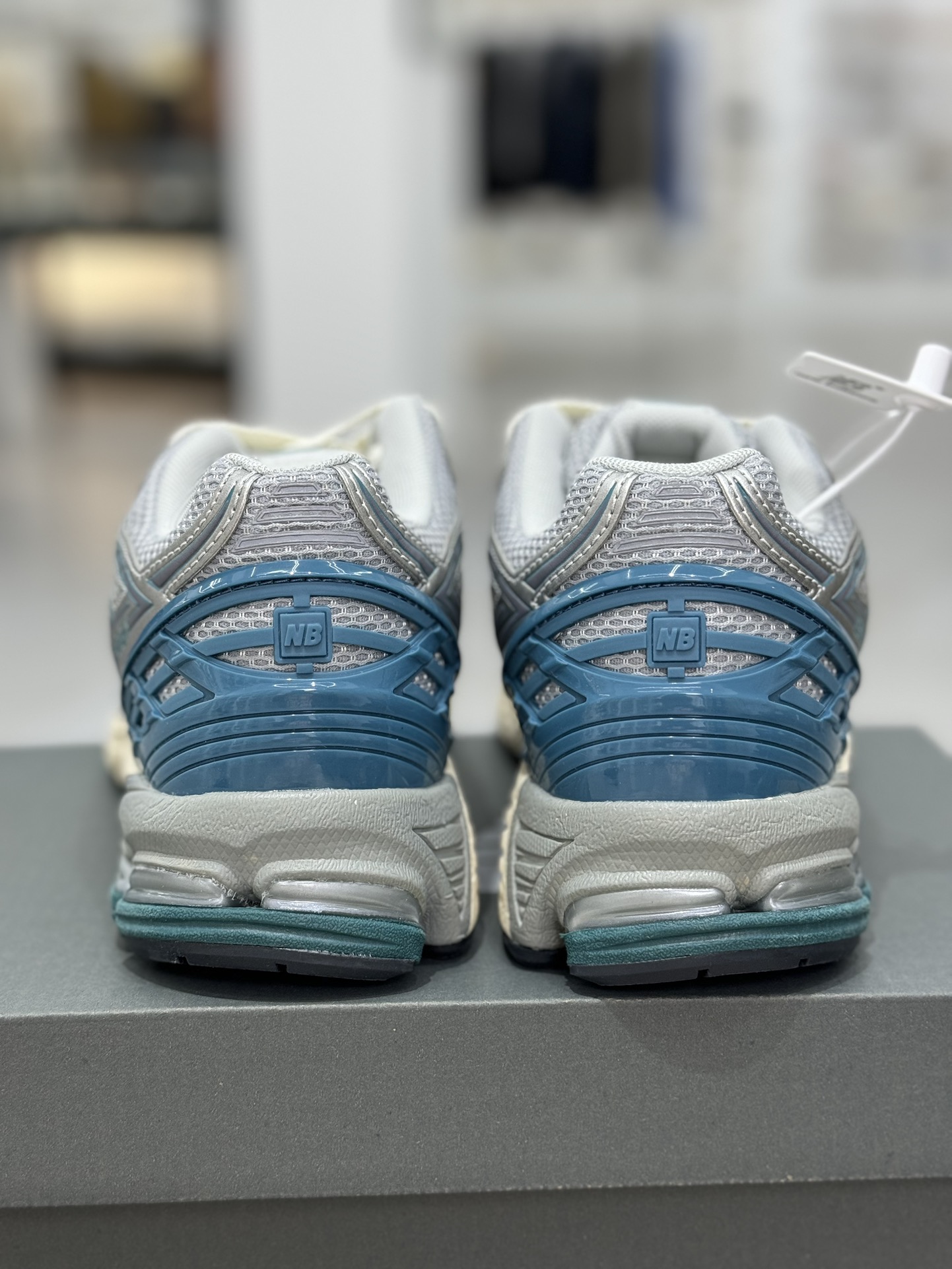  新版  New Balance NB 1906R Silver SILVER METALLIC 低筒 复古跑鞋 耐磨透气 休闲鞋 运动鞋 男鞋 女鞋 C银灰蓝1906REO