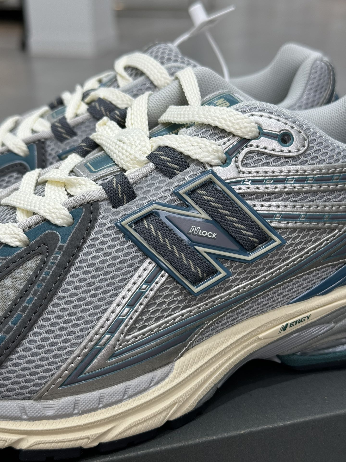 新版  New Balance NB 1906R Silver SILVER METALLIC 低筒 复古跑鞋 耐磨透气 休闲鞋 运动鞋 男鞋 女鞋 C银灰蓝1906REO