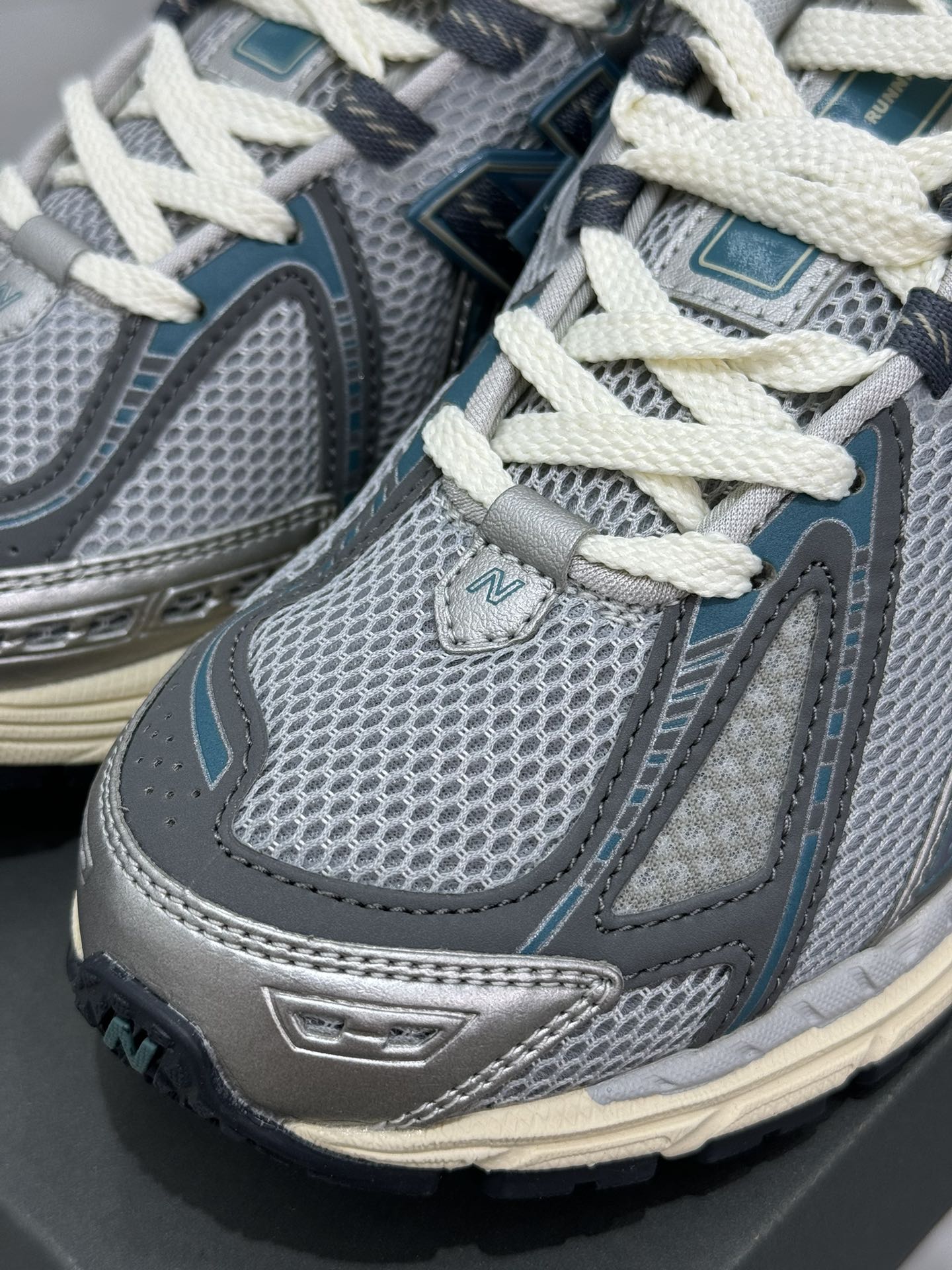  新版  New Balance NB 1906R Silver SILVER METALLIC 低筒 复古跑鞋 耐磨透气 休闲鞋 运动鞋 男鞋 女鞋 C银灰蓝1906REO