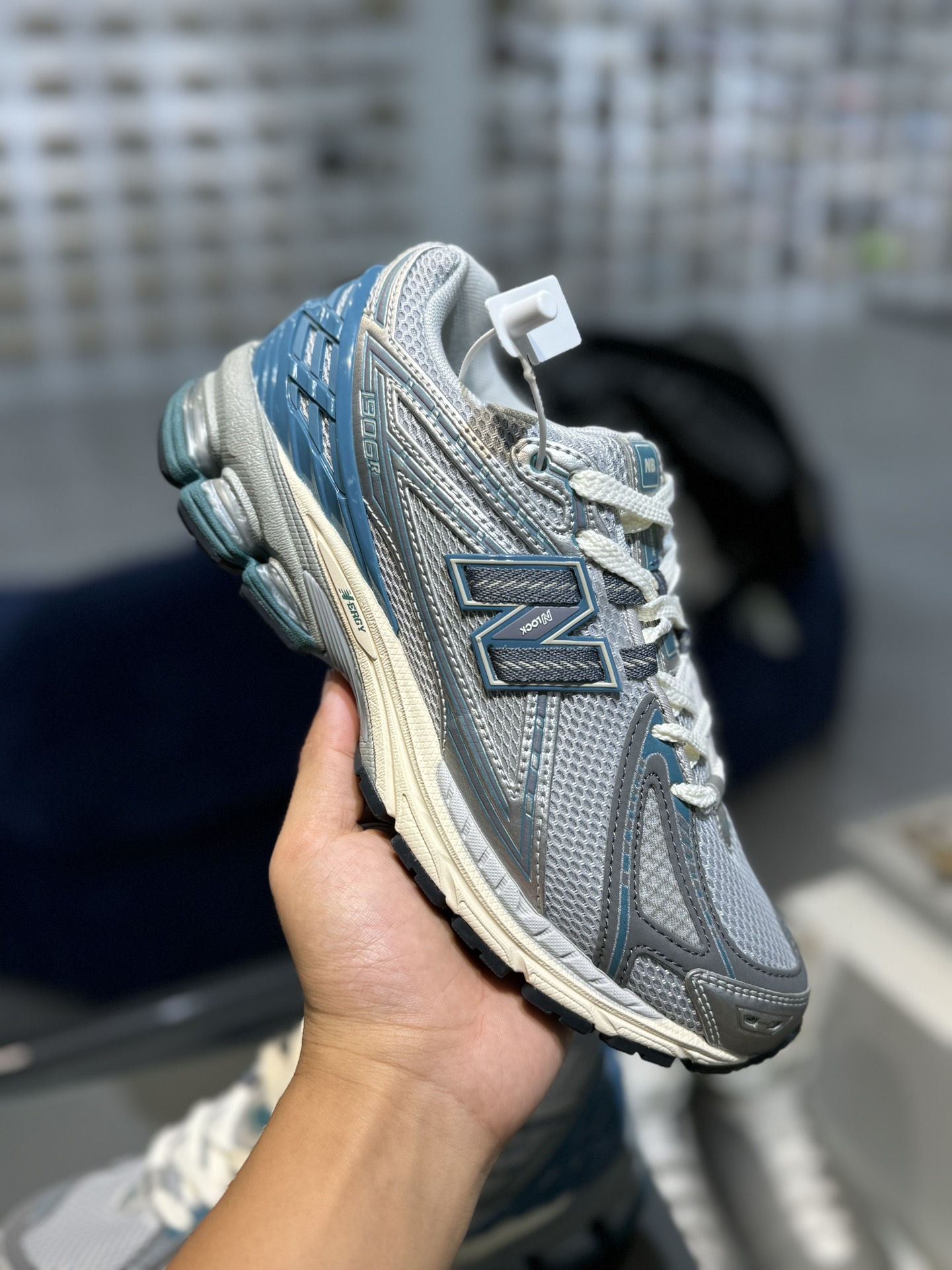  新版  New Balance NB 1906R Silver SILVER METALLIC 低筒 复古跑鞋 耐磨透气 休闲鞋 运动鞋 男鞋 女鞋 C银灰蓝1906REO