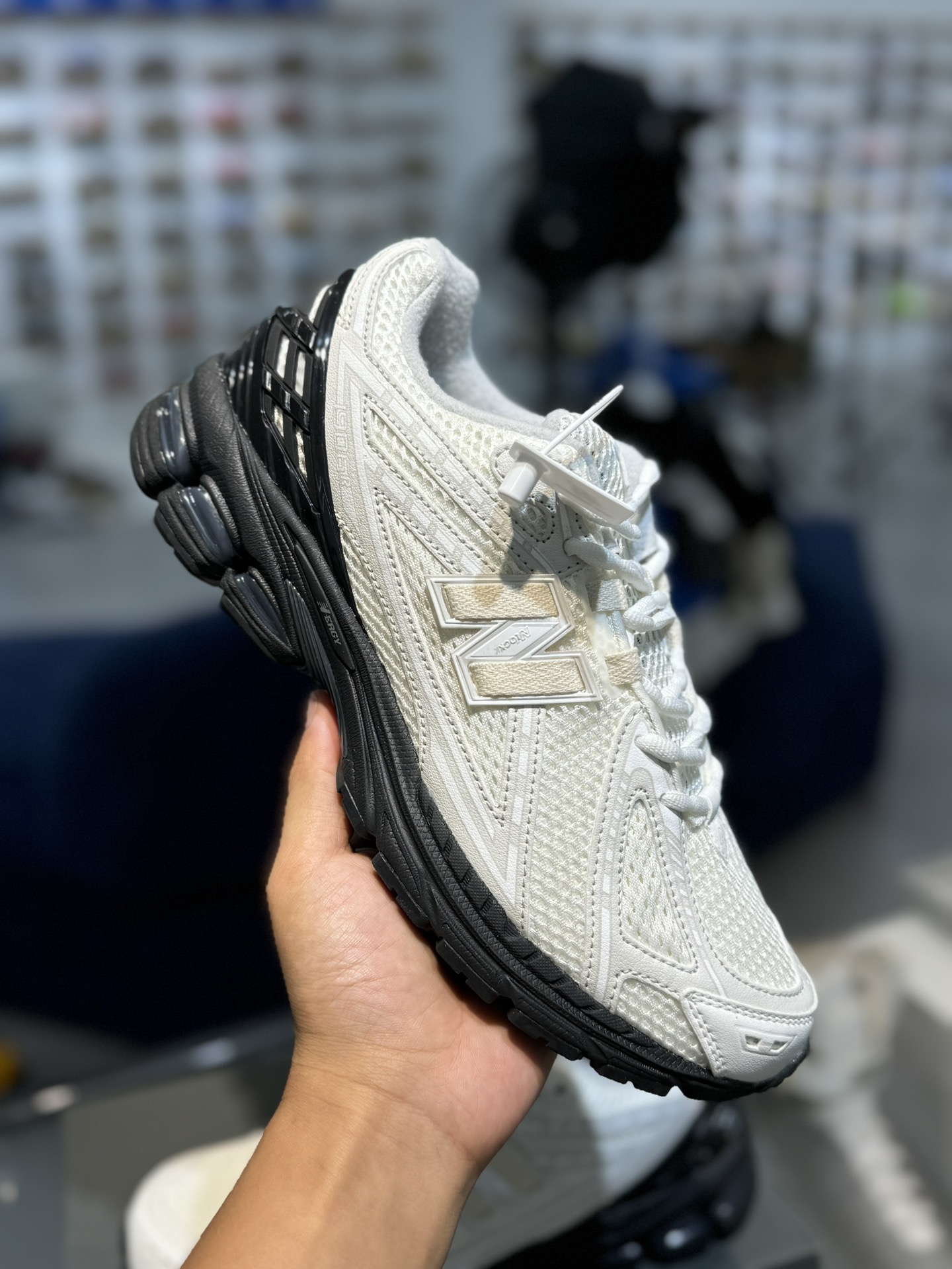  新版  Comme des Garcons Homme White New Balance NB 1906R  低筒 复古跑鞋 耐磨透气 休闲鞋 运动鞋 男鞋 女鞋 C白黑 M1906RCO