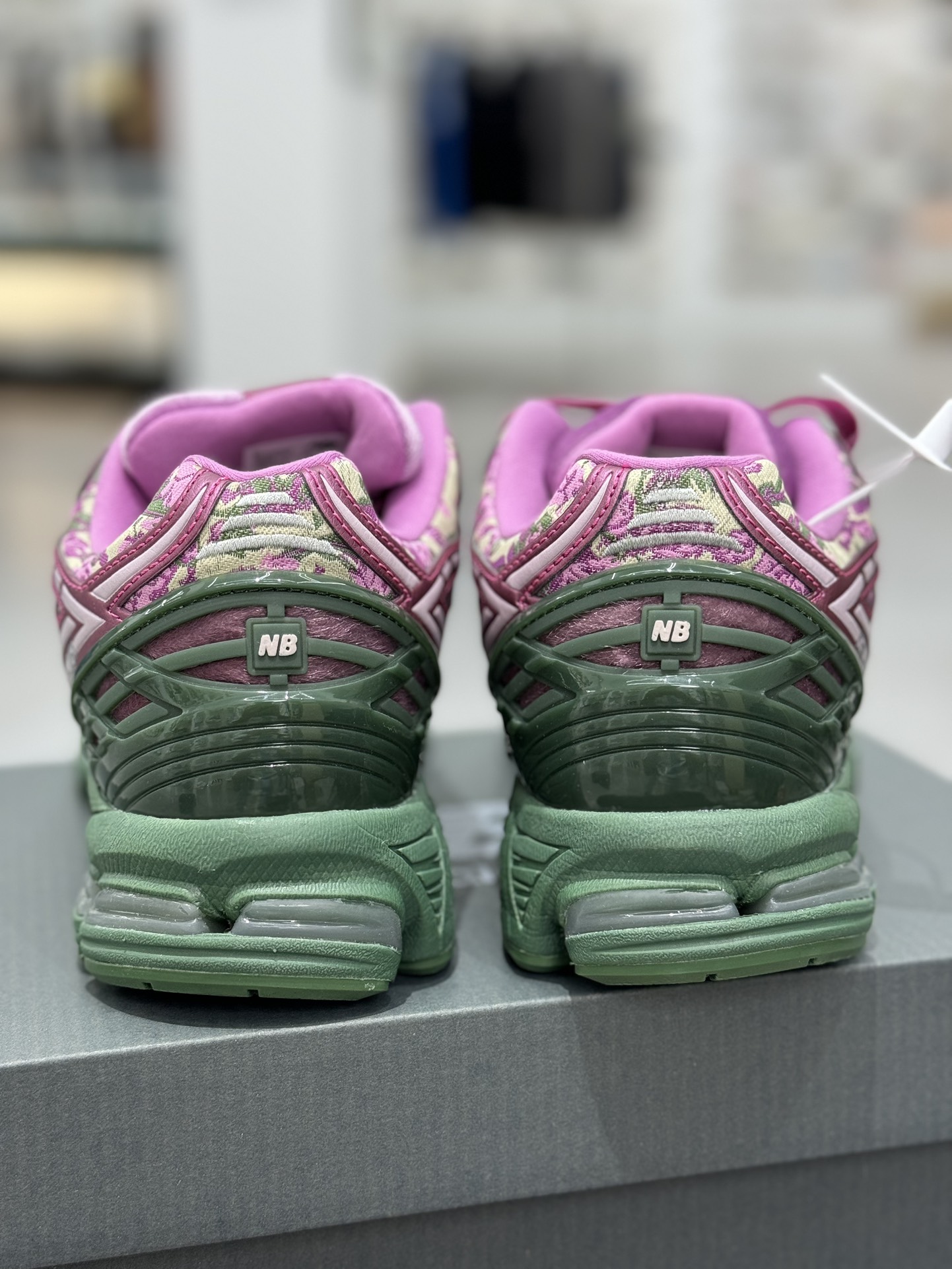  新版 New Balance NB 1906R Unisex 低筒 复古跑鞋 耐磨透气 休闲鞋 运动鞋 波鞋 男士 女士   C粉色刺绣 M1906RDB