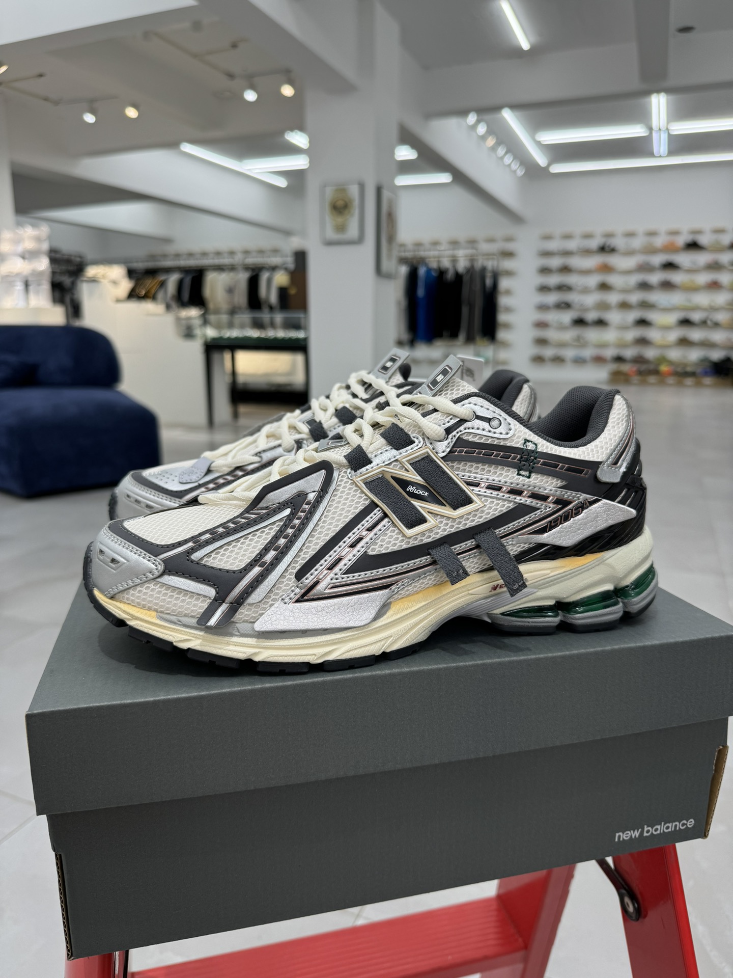  新版 New Balance NB 1906R Unisex 低筒 复古跑鞋 耐磨透气 休闲鞋 运动鞋 波鞋 男士 女士   C灰银 M1906AD