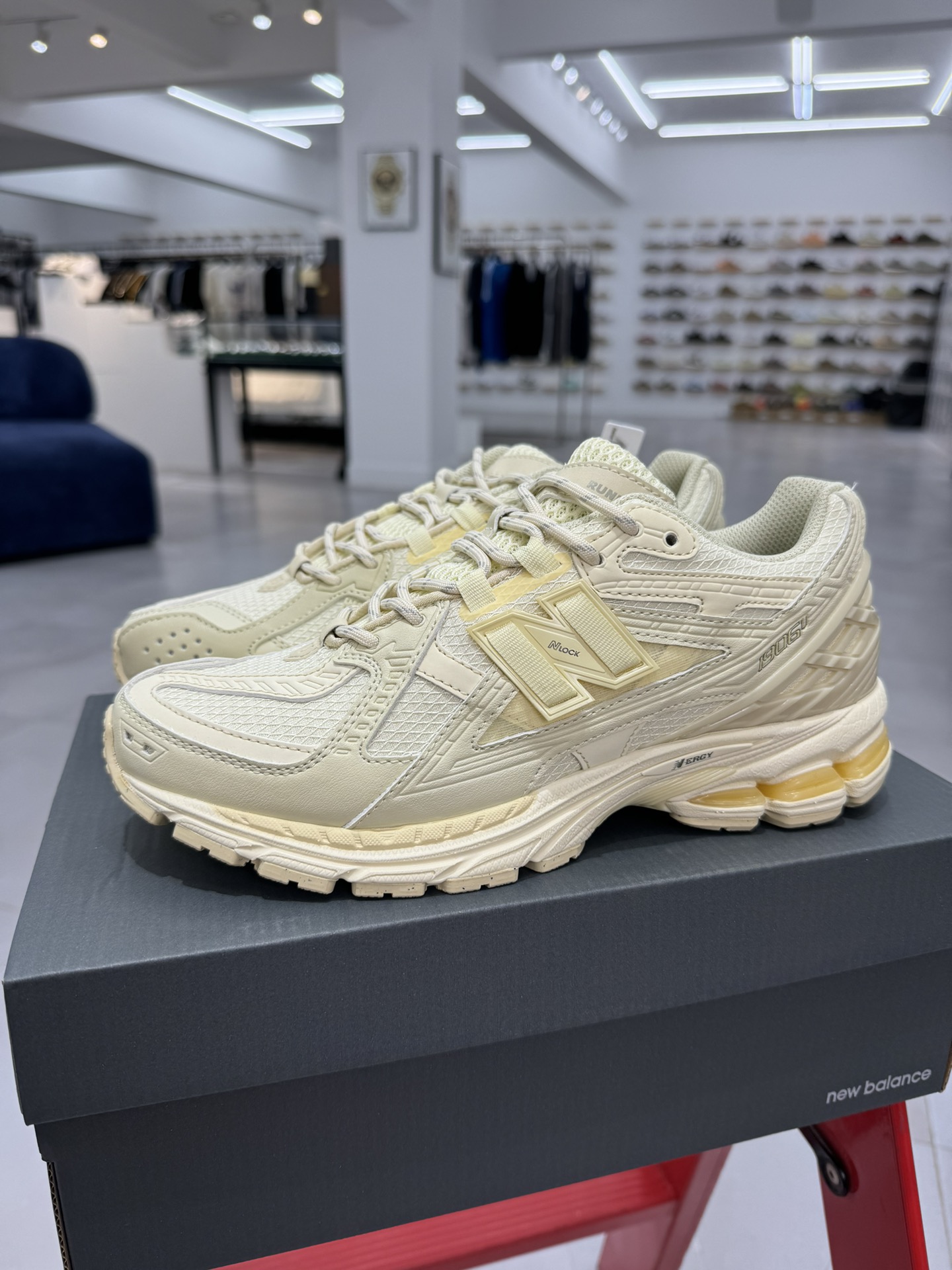  新版 New Balance NB 1906R Beige Unisex 低筒 复古跑鞋 耐磨透气 休闲鞋 运动鞋 波鞋 男士 女士  C米色 M1906NK