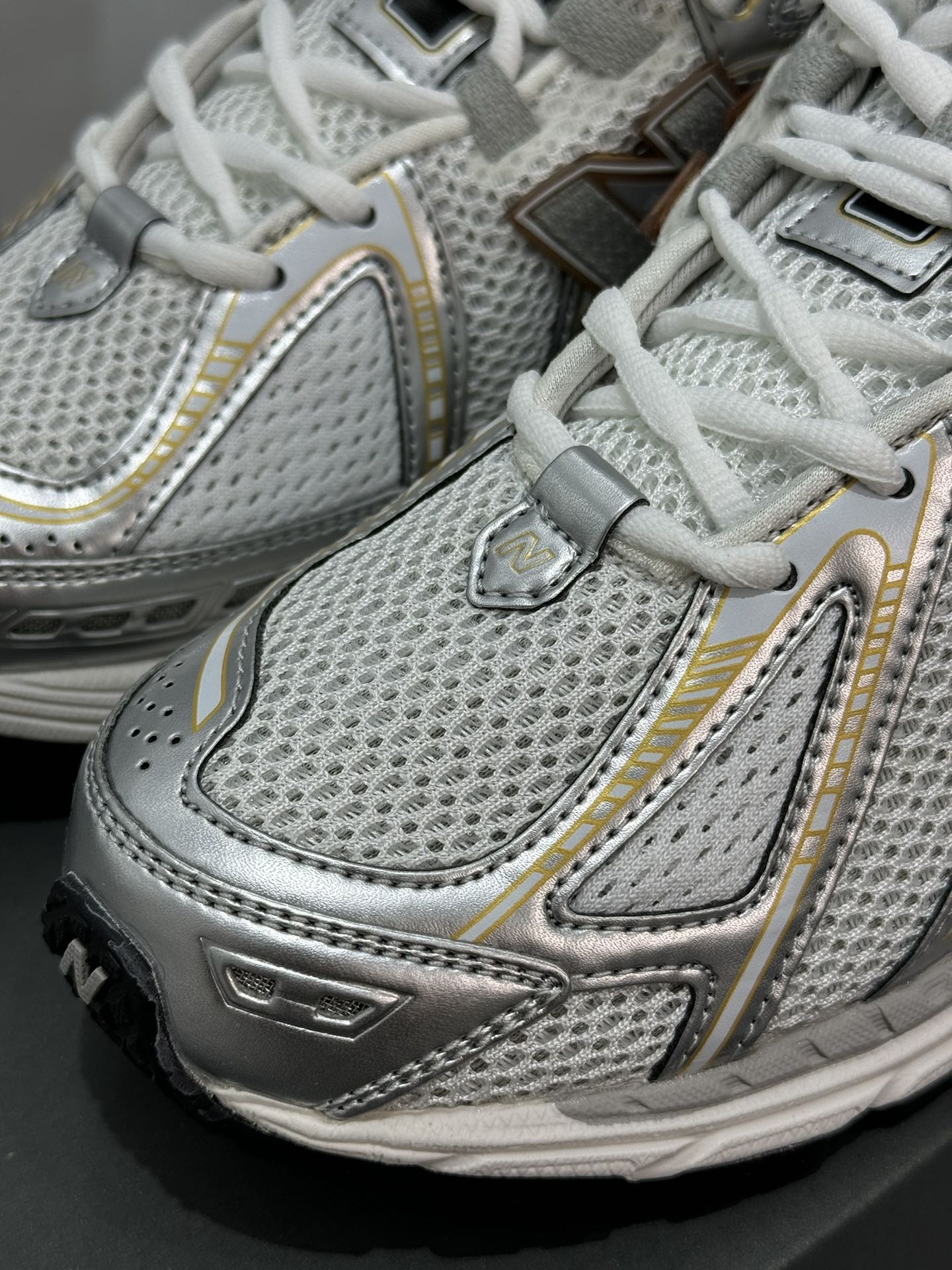  新版 New Balance NB 1906R Beige Unisex 低筒 复古跑鞋 耐磨透气 休闲鞋 运动鞋 波鞋 男士 女士  C白金 M1906RI