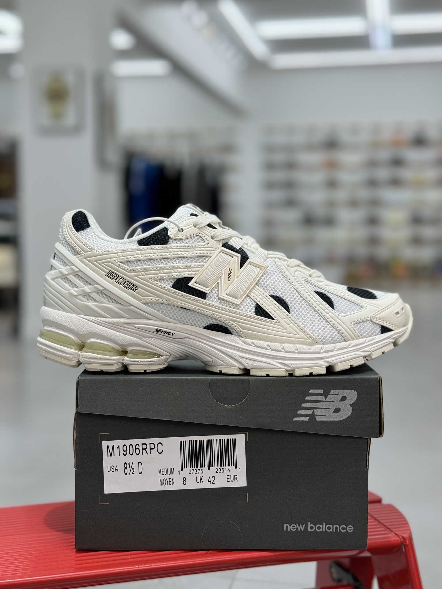  新版 New Balance NB 1906R  Unisex 低筒 复古跑鞋 耐磨透气 休闲鞋 运动鞋 波鞋 男士 女士  C白黑色 M1906RPC