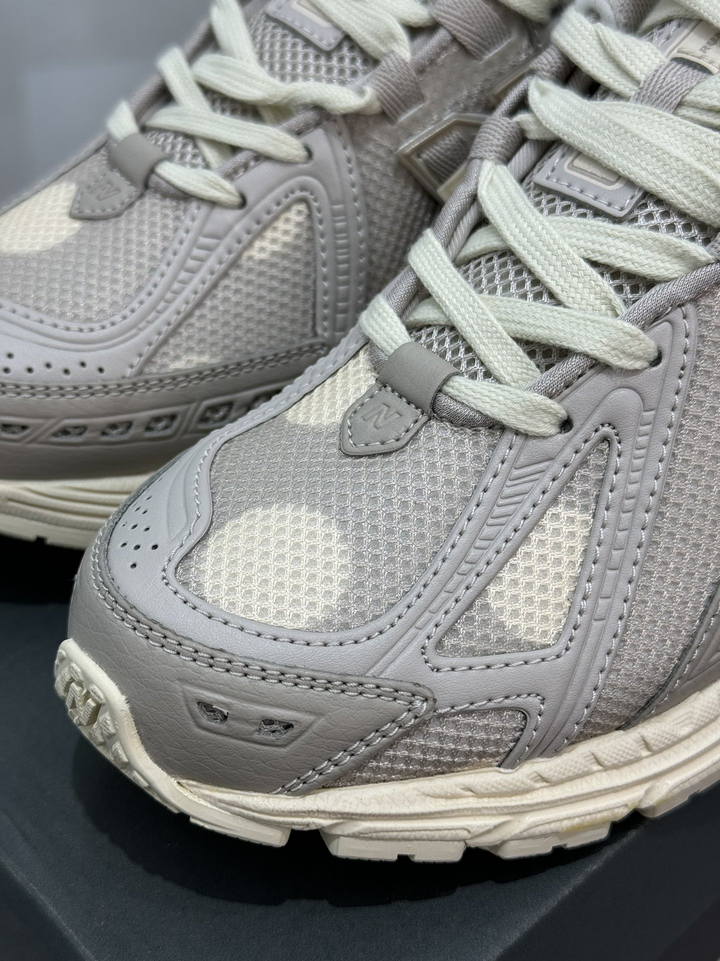  新版 New Balance NB 1906R  Unisex 低筒 复古跑鞋 耐磨透气 休闲鞋 运动鞋 波鞋 男士 女士  C米灰 M1906RPA