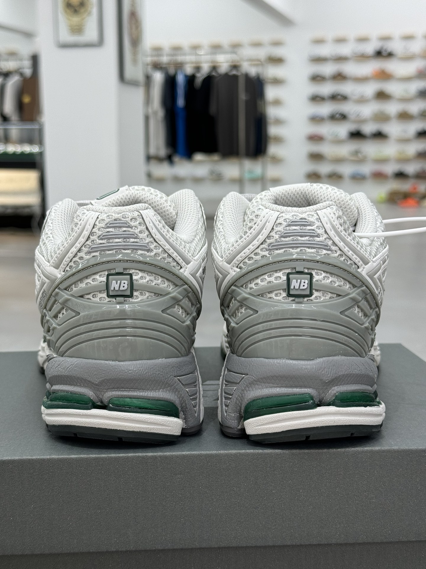  新版 New Balance NB 1906R  Unisex 低筒 复古跑鞋 耐磨透气 休闲鞋 运动鞋 波鞋 男士 女士  C灰白色 M1906RGP