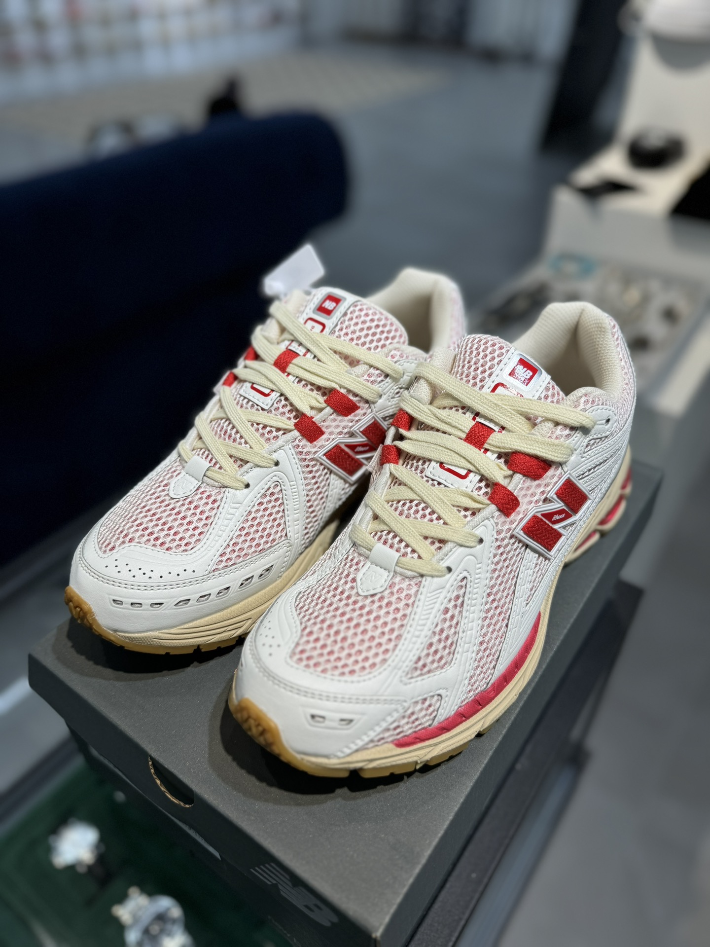  新版 New Balance NB 1906R  Unisex 低筒 复古跑鞋 耐磨透气 休闲鞋 运动鞋 波鞋 男士 女士  C白红 M1906RO