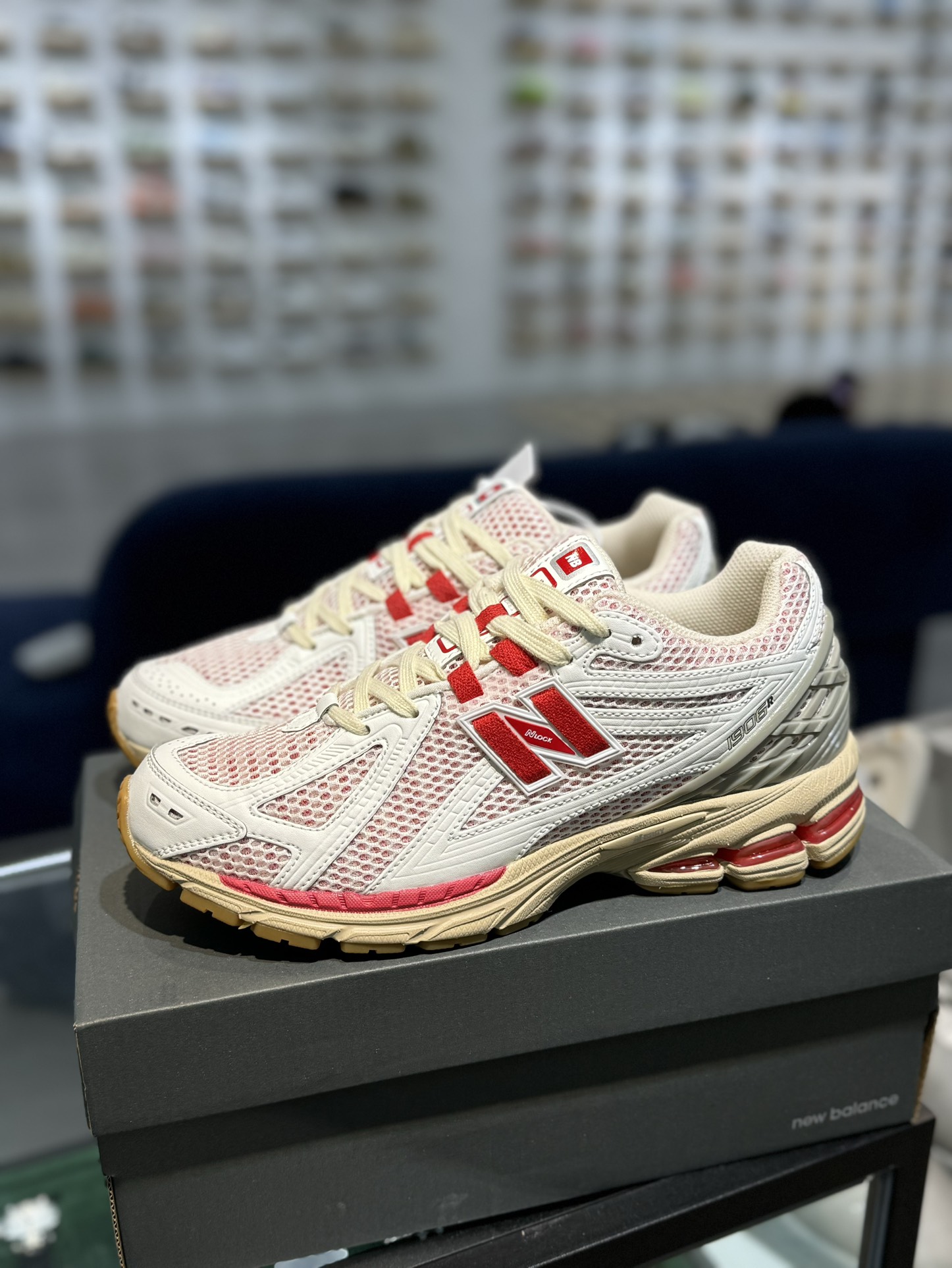  新版 New Balance NB 1906R  Unisex 低筒 复古跑鞋 耐磨透气 休闲鞋 运动鞋 波鞋 男士 女士  C白红 M1906RO