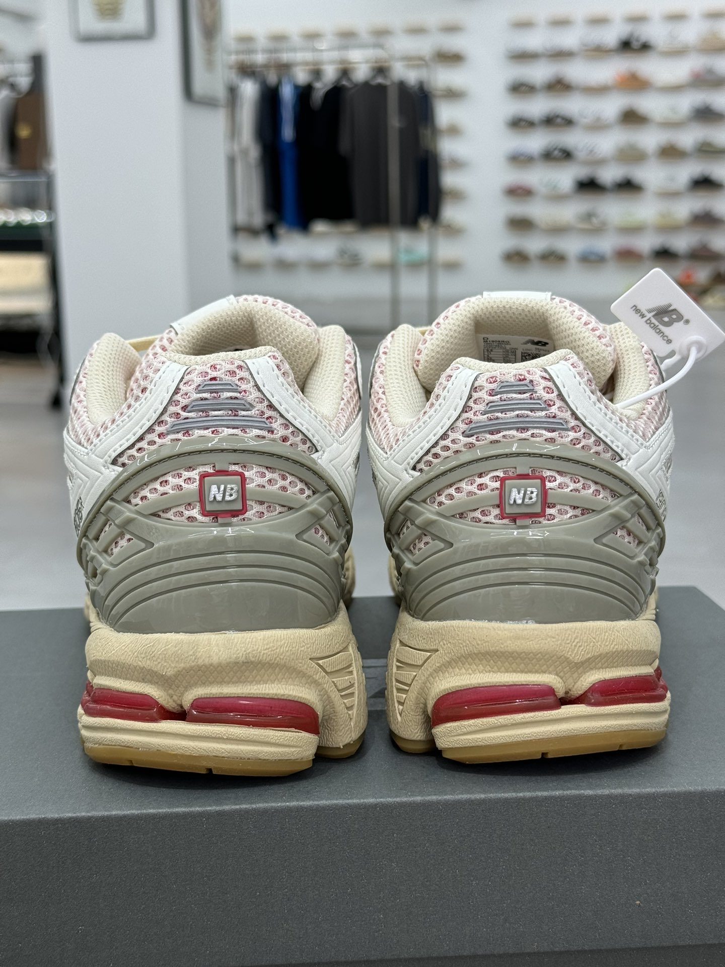  新版 New Balance NB 1906R  Unisex 低筒 复古跑鞋 耐磨透气 休闲鞋 运动鞋 波鞋 男士 女士  C白红 M1906RO